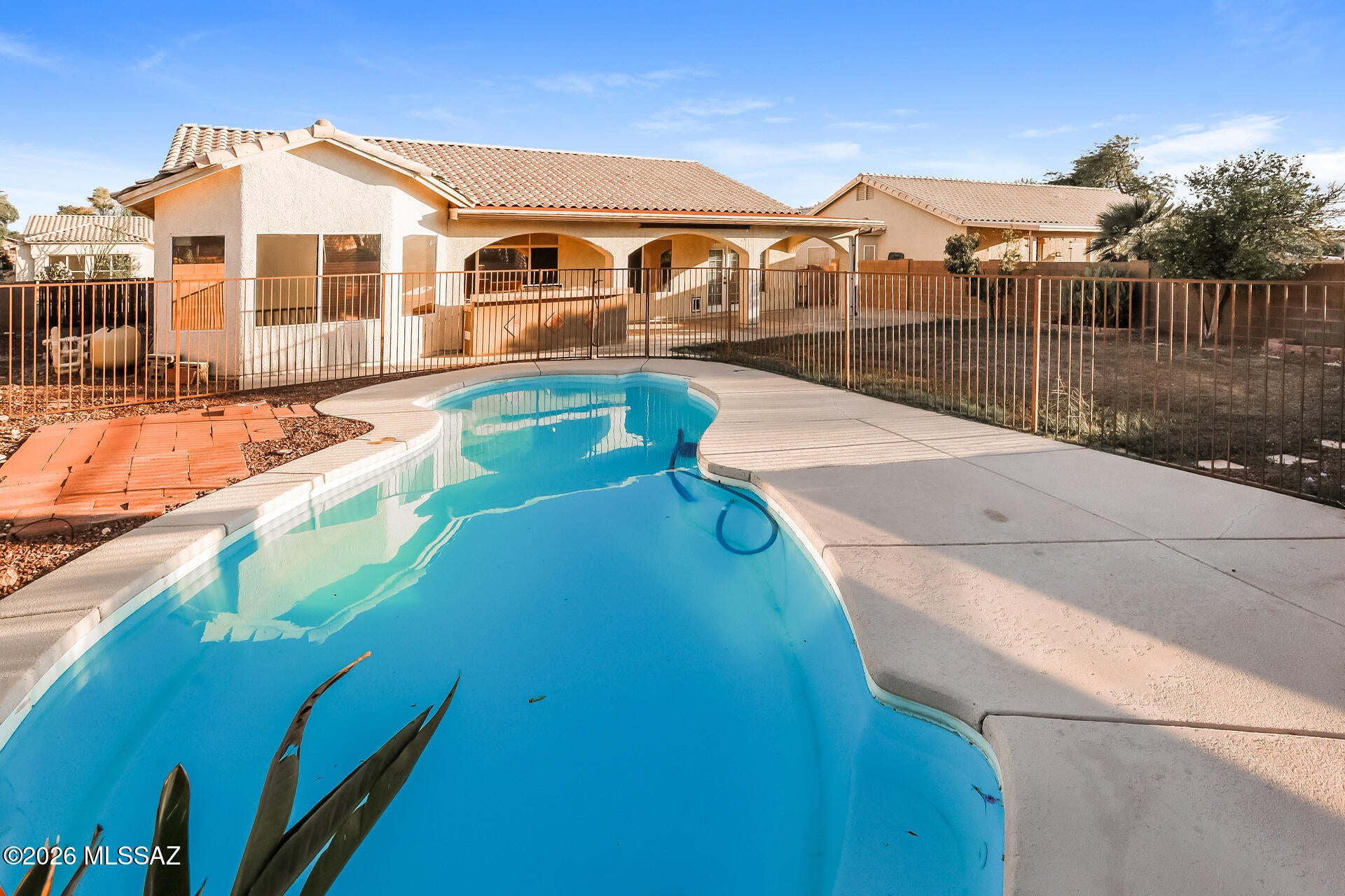 Hacienda Del Oro (1-879) - Residential