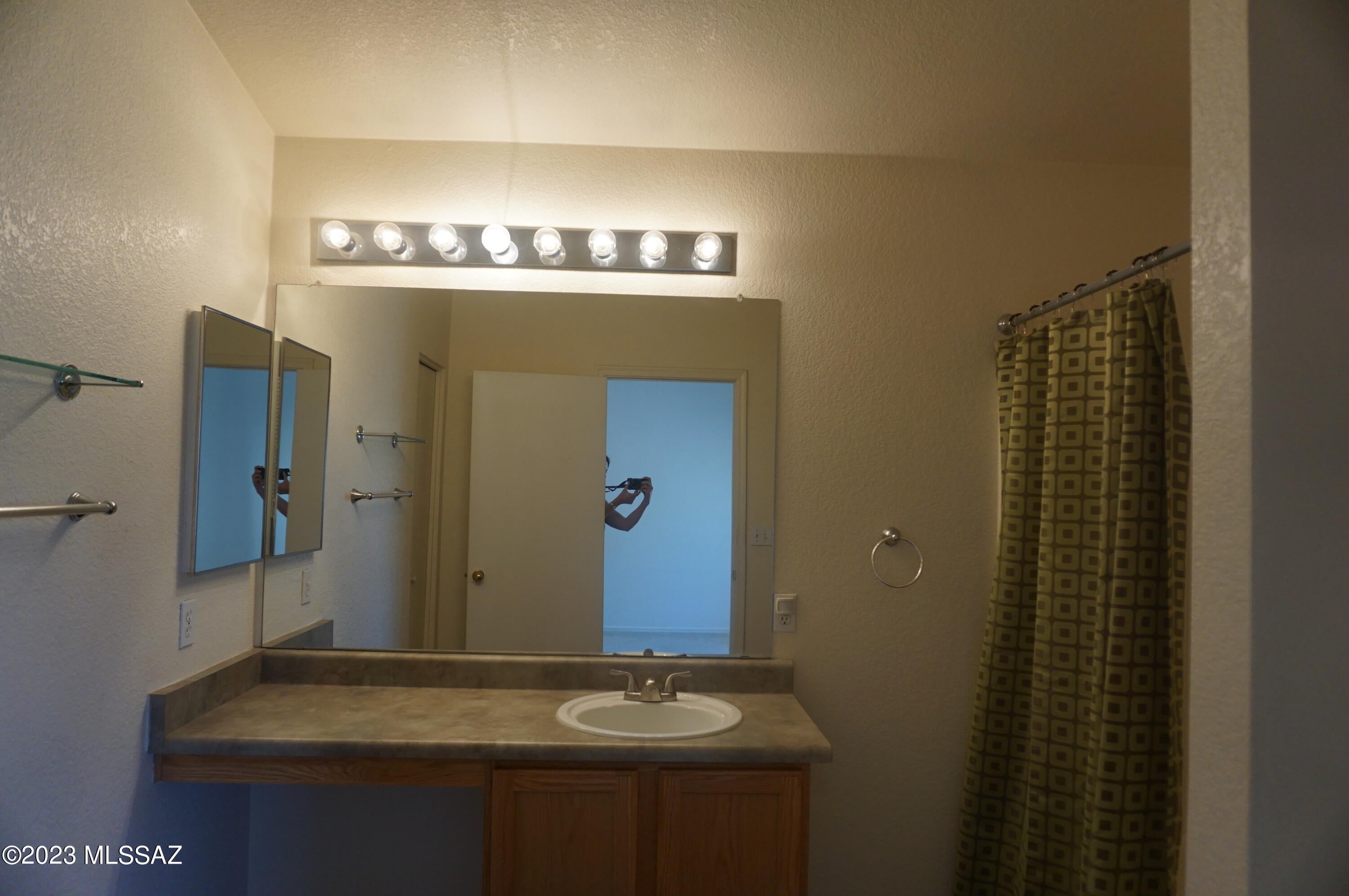 Casa De Kino (1-156) - Residential Lease