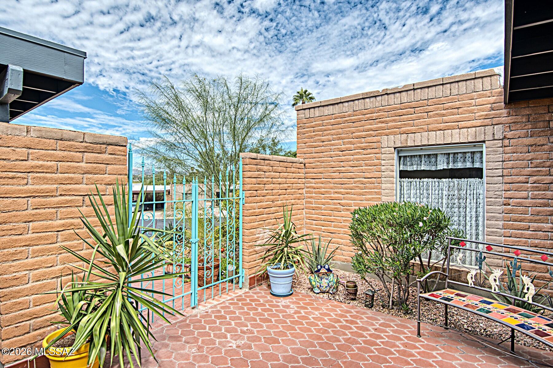 Oro Valley Townhouses (47-52, 58-91) - Residential