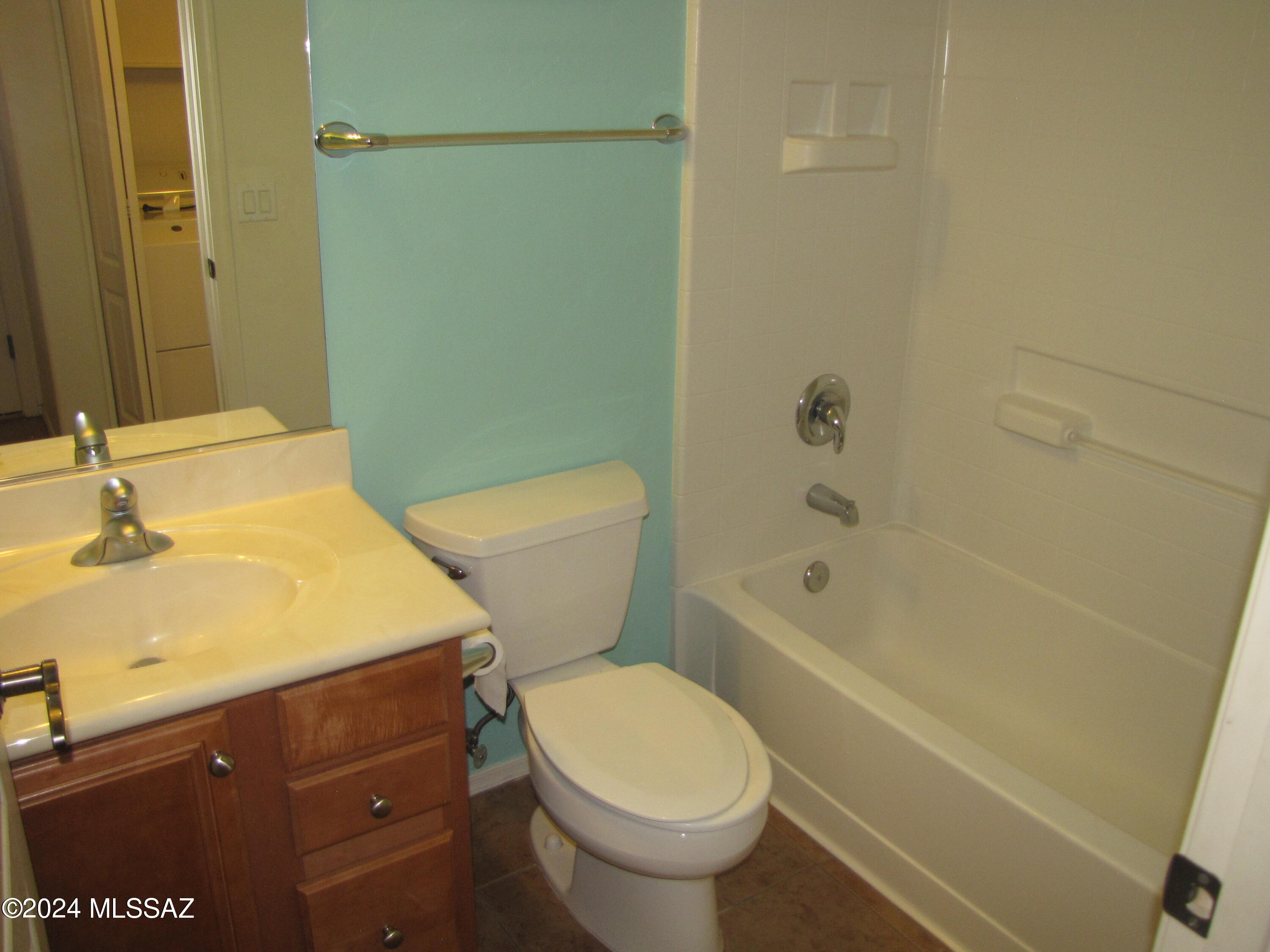 Oasis Santa Rita (1-298) - Residential Lease