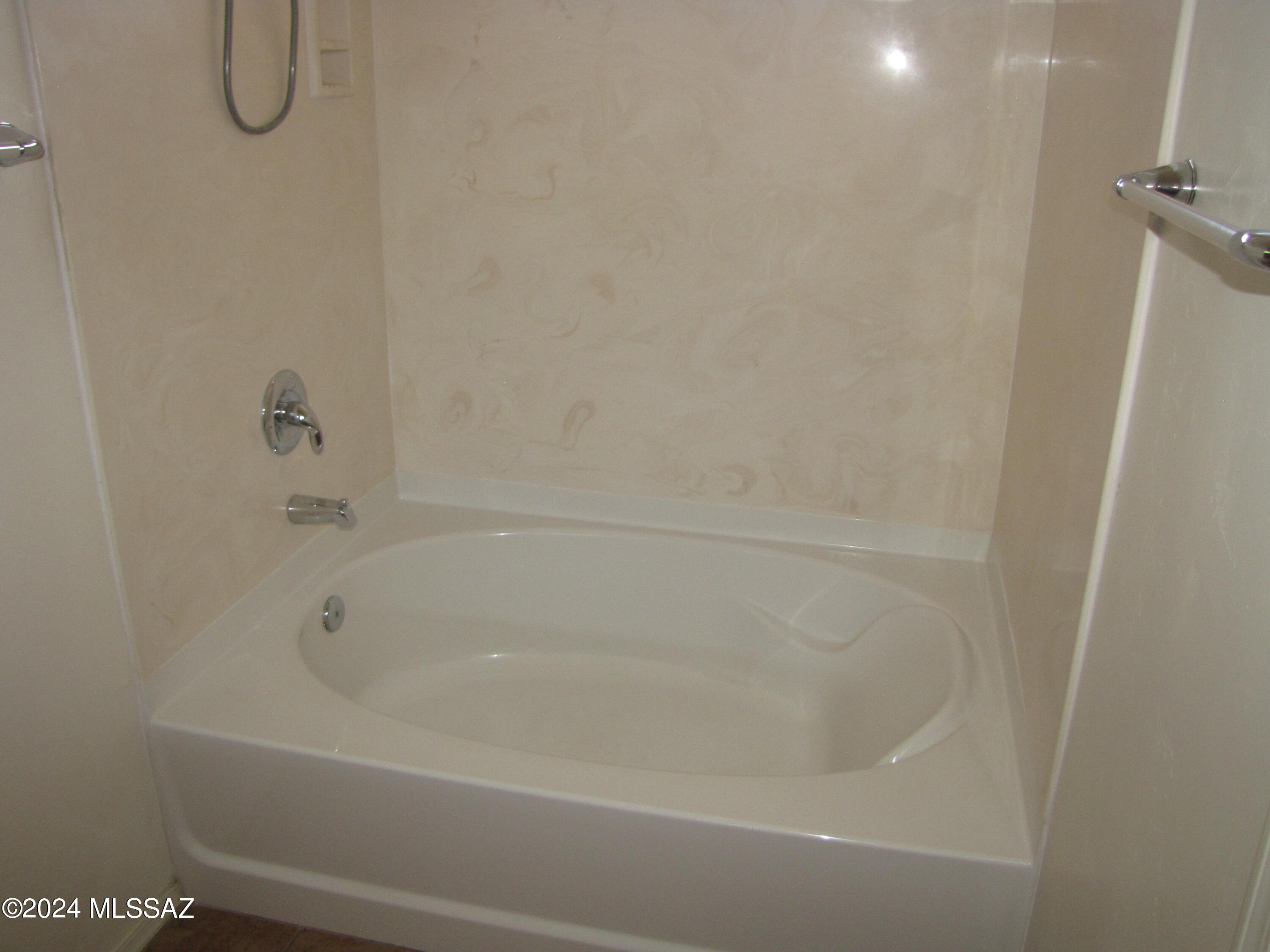 Oasis Santa Rita (1-298) - Residential Lease