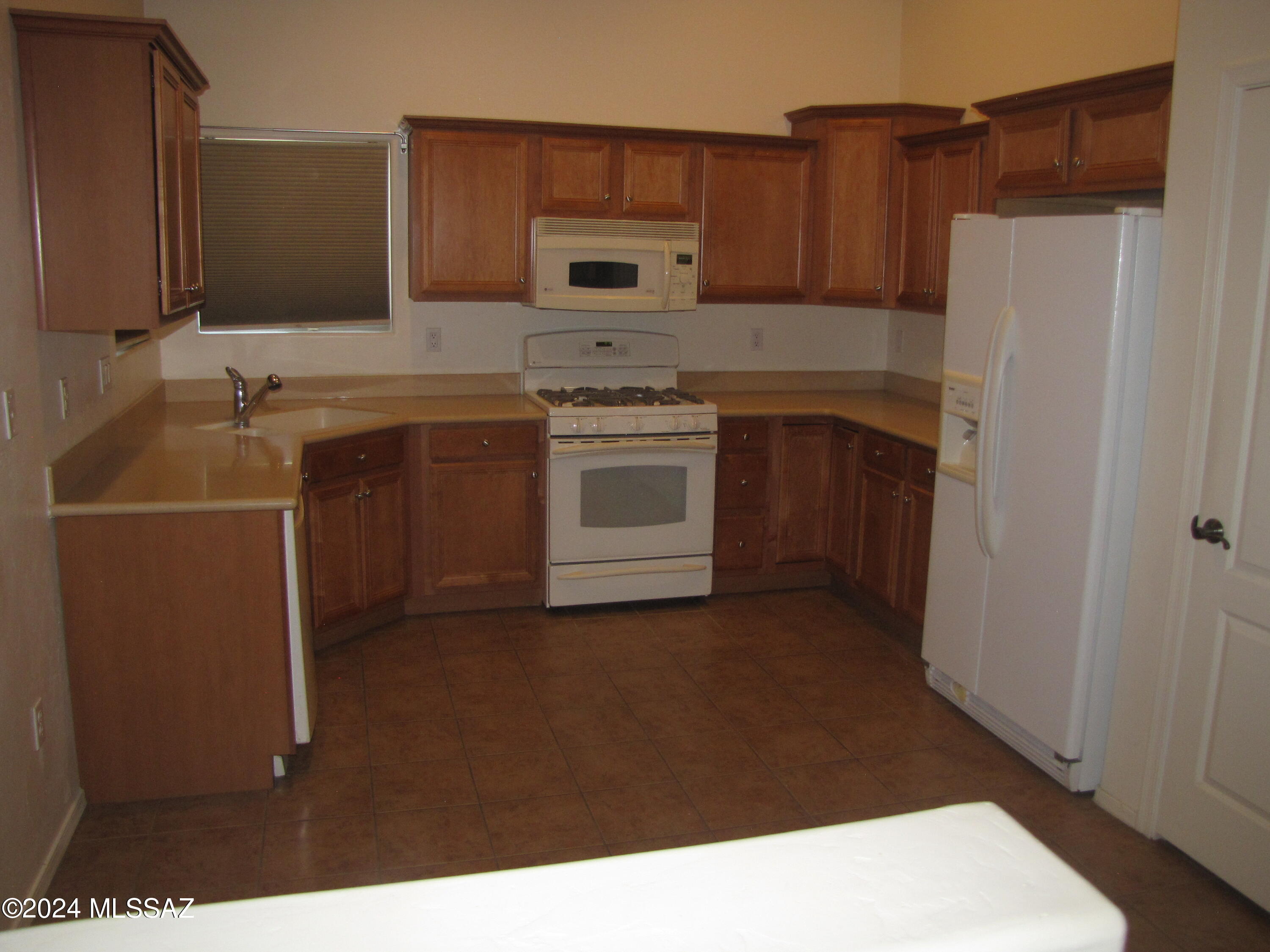 Oasis Santa Rita (1-298) - Residential Lease