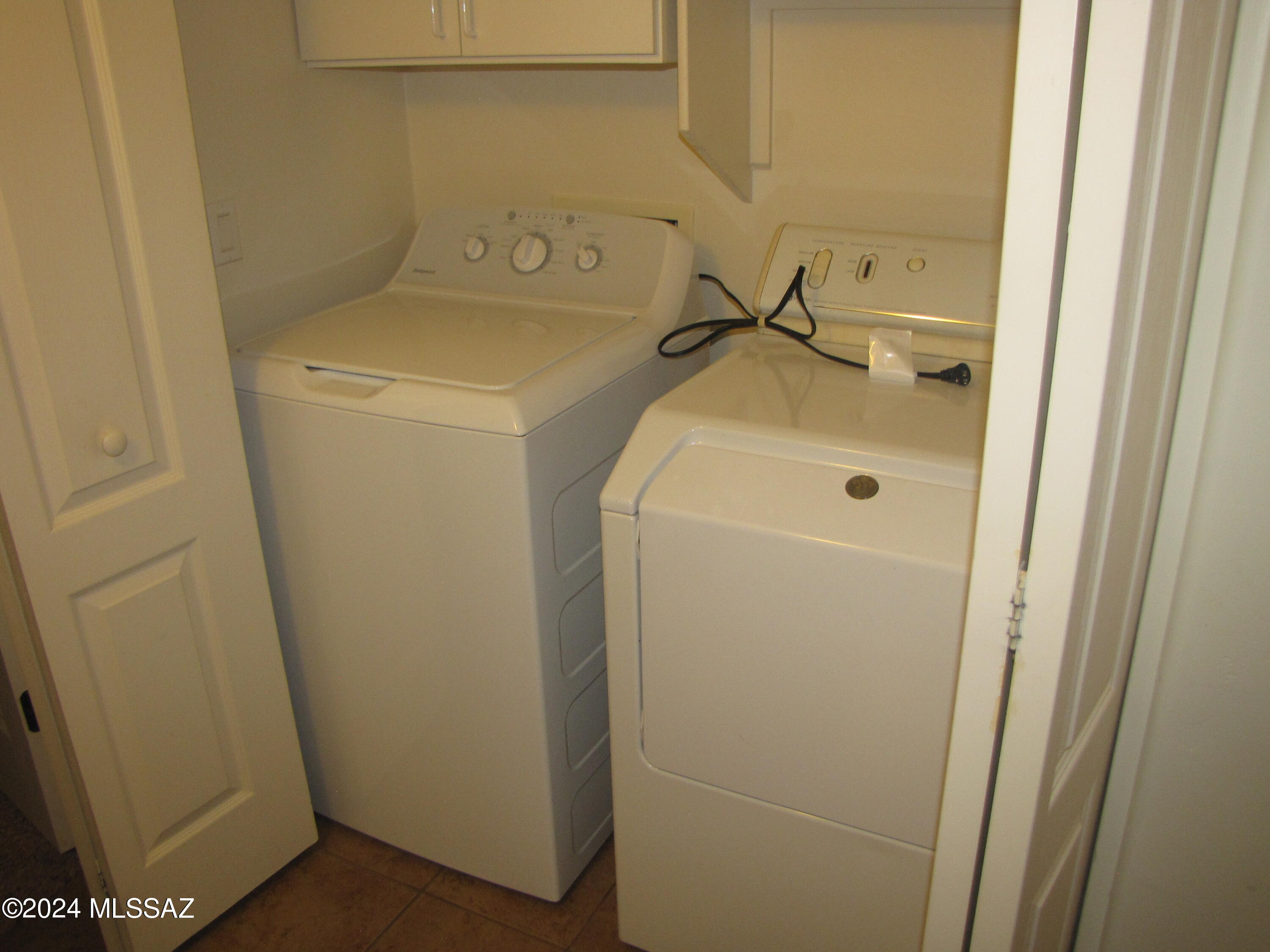 Oasis Santa Rita (1-298) - Residential Lease