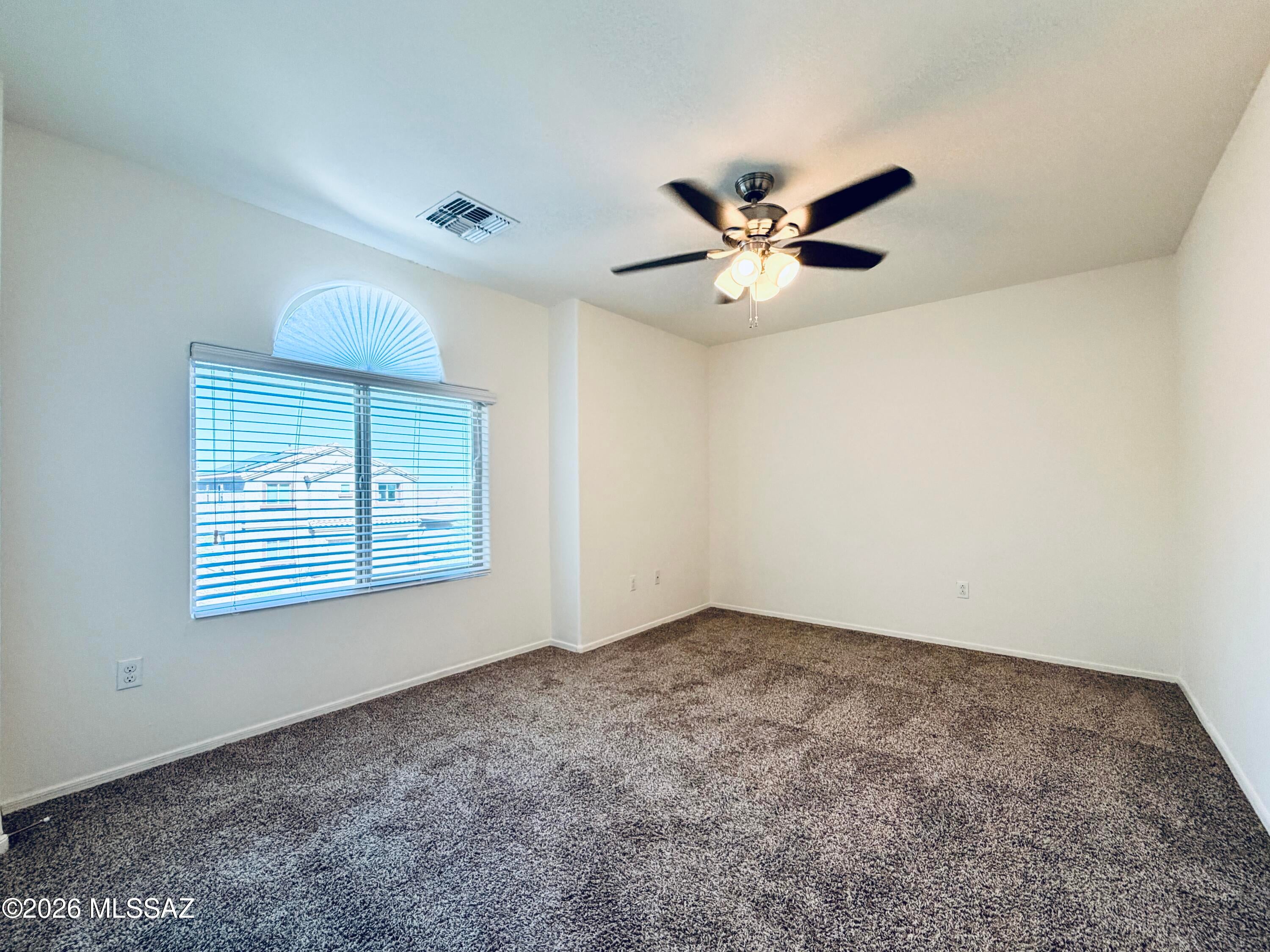 Vista Del Lago Norte SQ20140780198 - Residential Lease