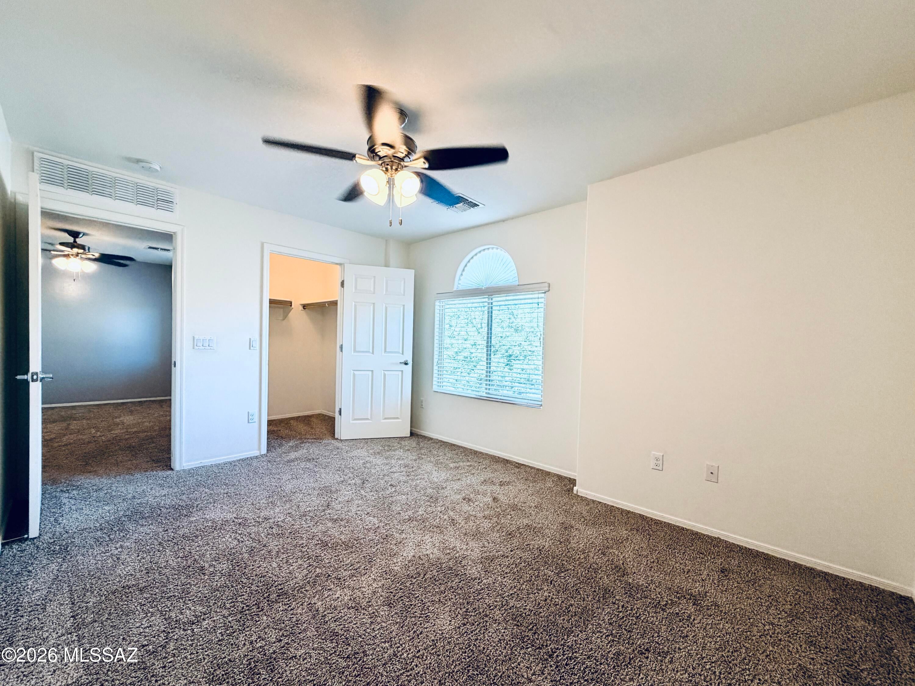 Vista Del Lago Norte SQ20140780198 - Residential Lease