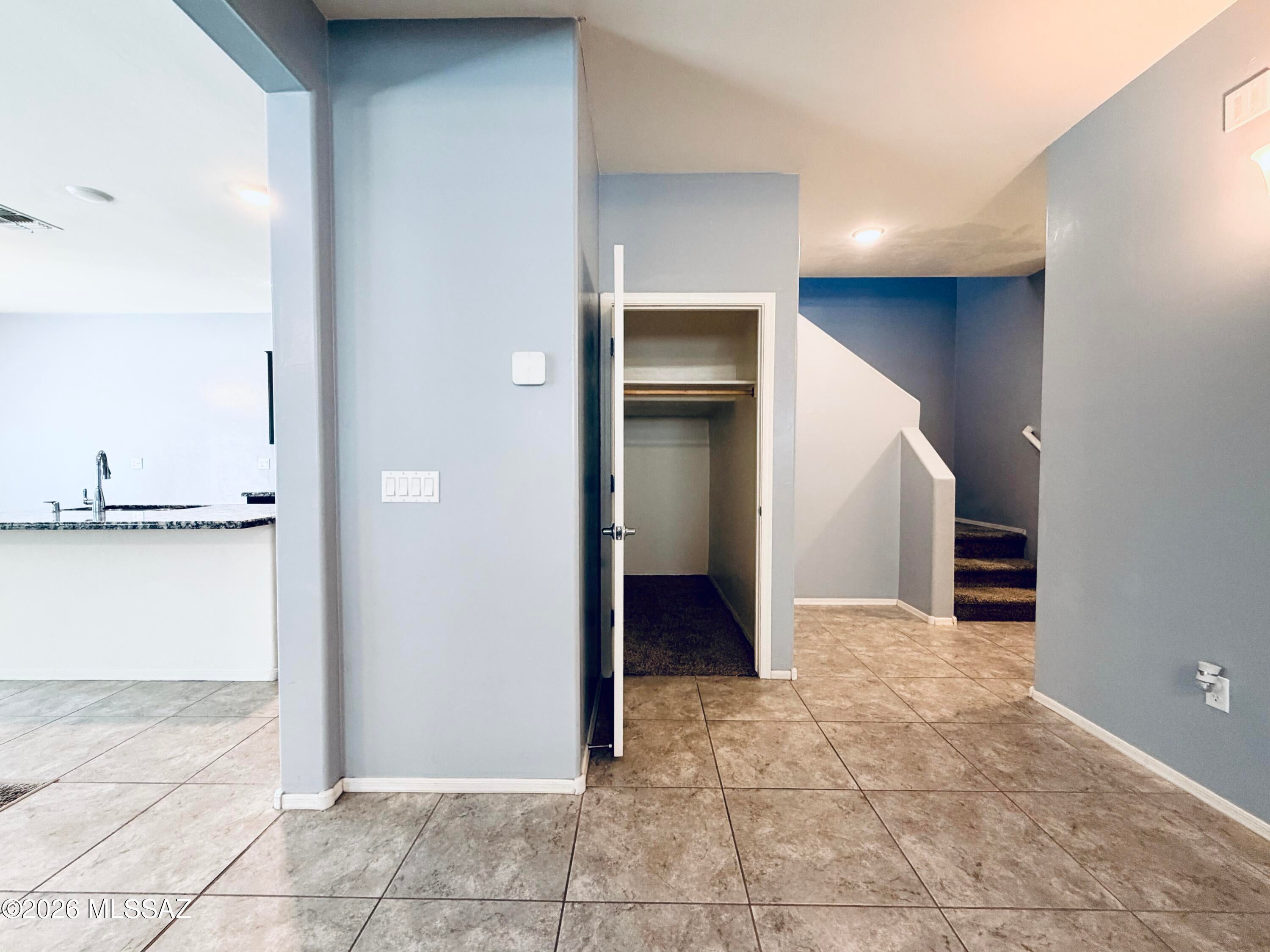 Vista Del Lago Norte SQ20140780198 - Residential Lease