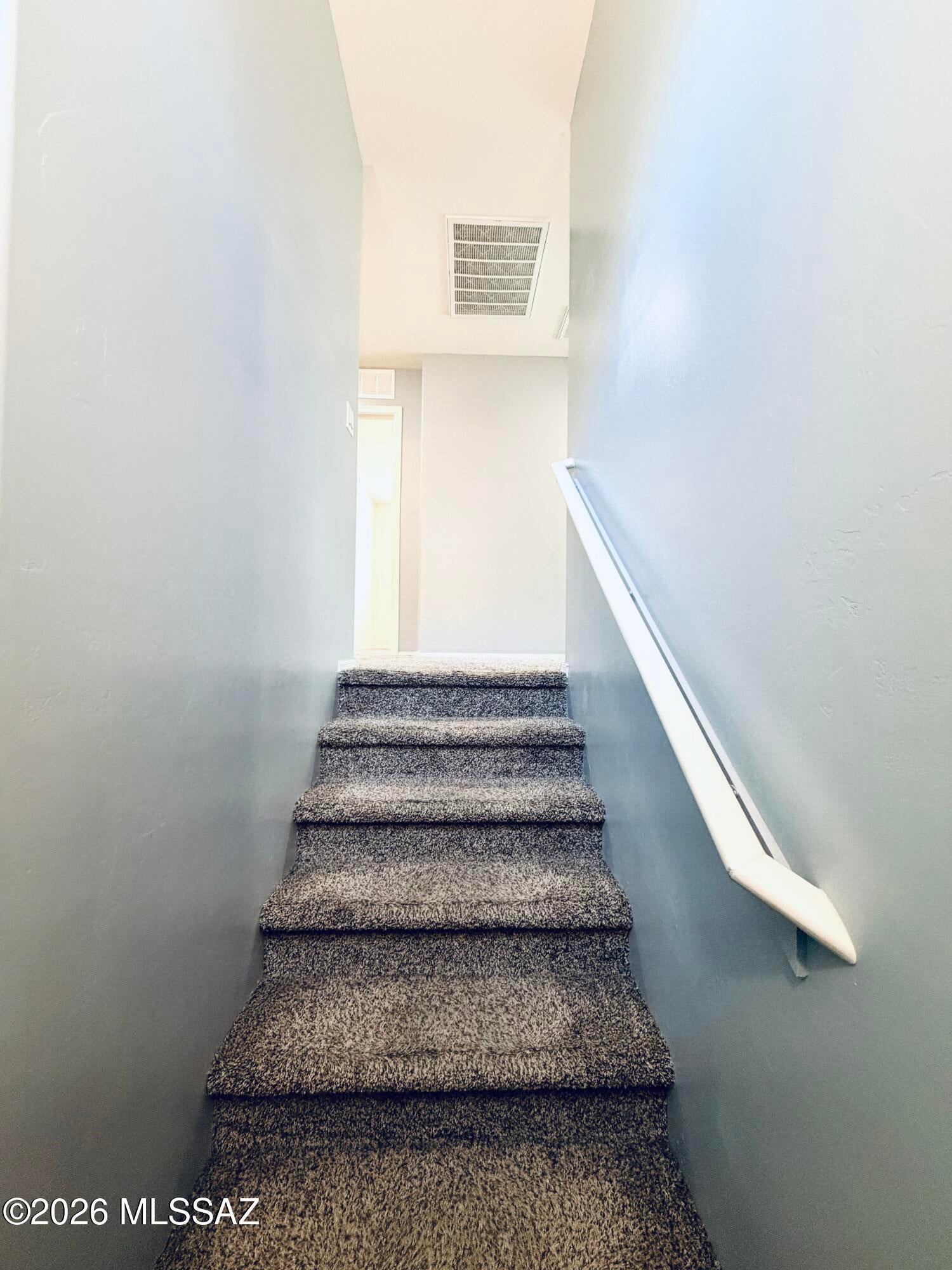 Vista Del Lago Norte SQ20140780198 - Residential Lease