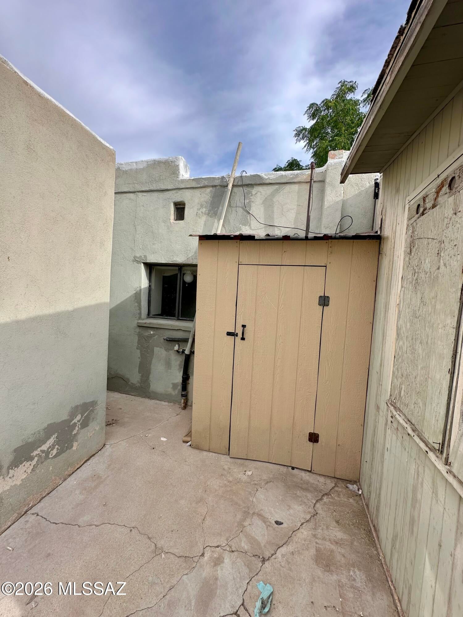 West Congress St. Addition - Residential Income