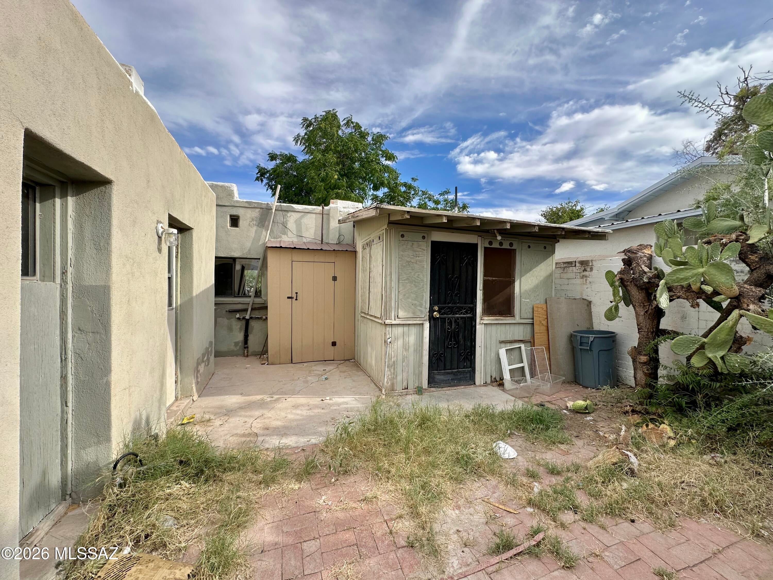 West Congress St. Addition - Residential Income