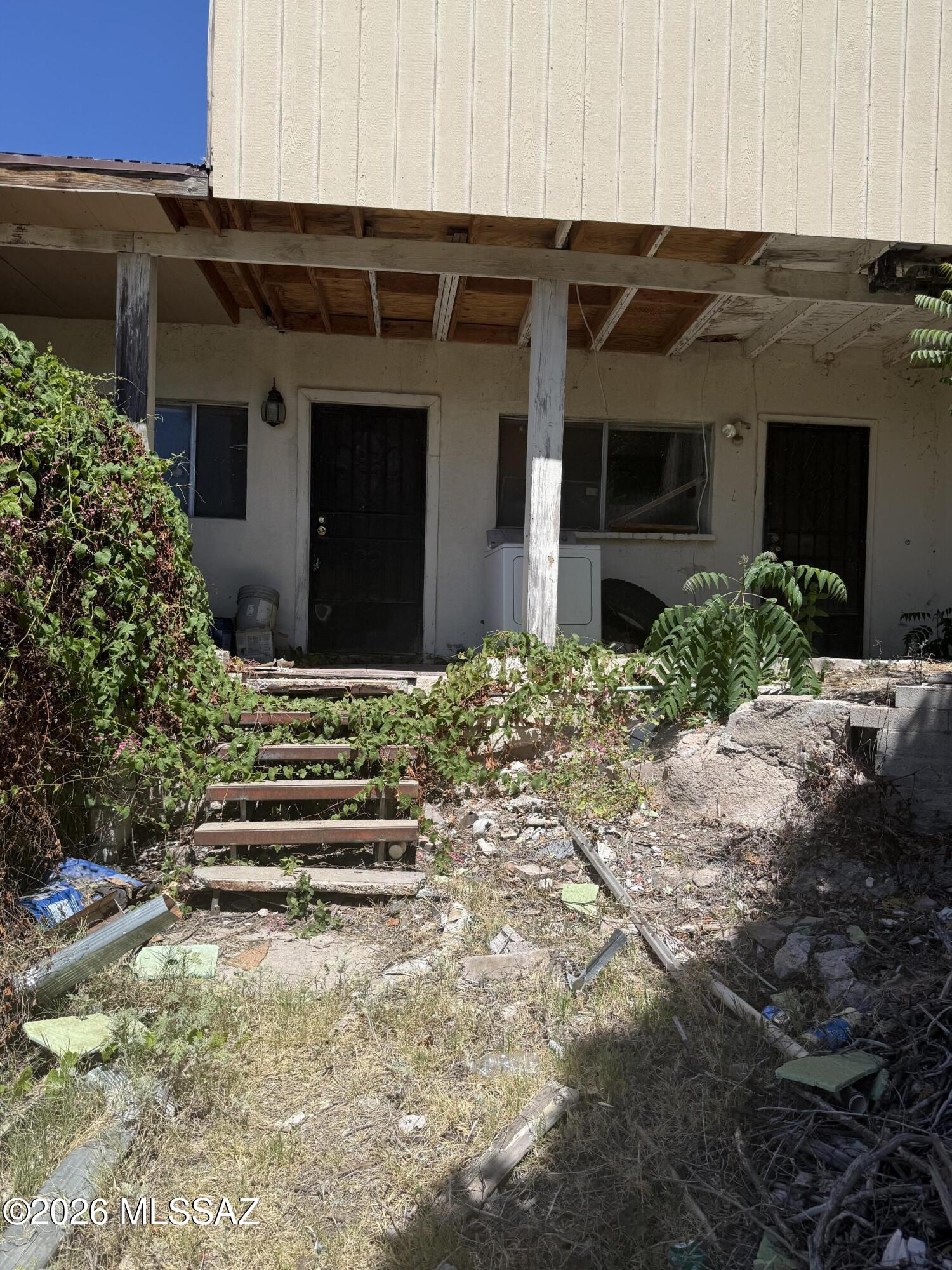 FIXER UPPER