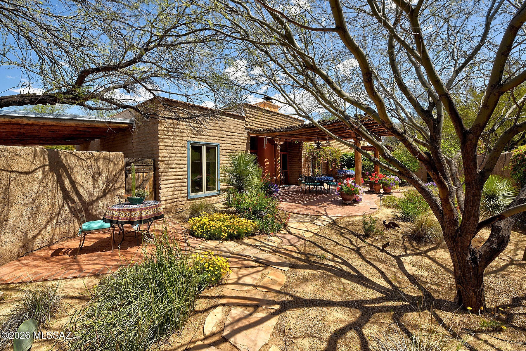 Fort Lowell Place (1-12) - Residential