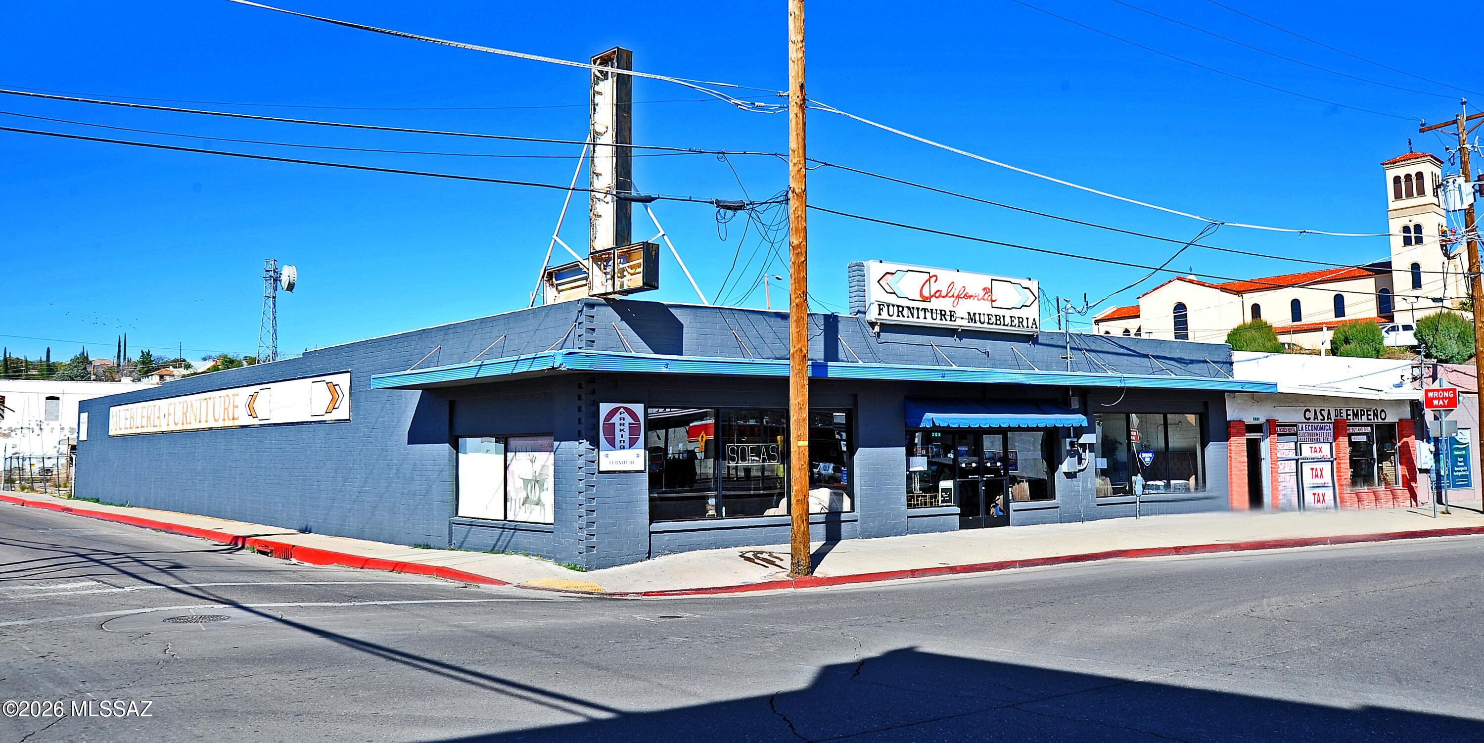 Join a vibrant mix of national and local retailers in this bustling historic trade zone. Rare off-street parking in this downtown location and an open floor plan provide maximum flexibility for end users. Pride of ownership shows in this well maintained and upgraded property including newer storefront windows, water and sewer line replacements, regular roof coating, full HVAC (no evaporative coolers!), and quality interior finishes. Capitalize on regional economic expansion as well as international clientele from Mexico with a major port of entry just a few thousand feet away.