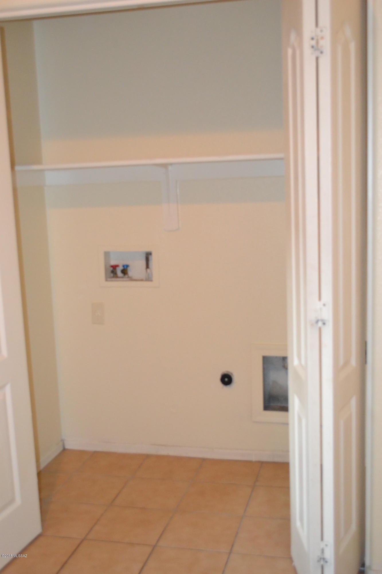 Tres Pueblos - Residential Lease