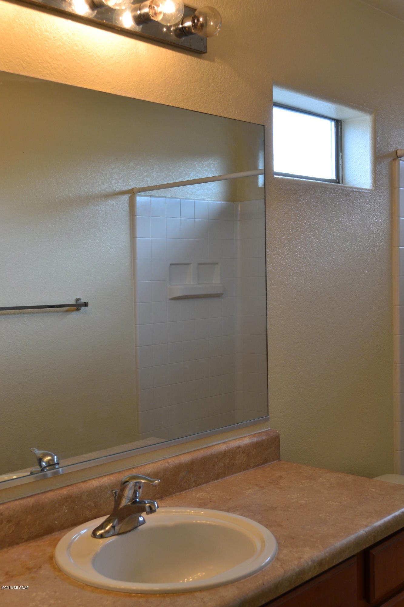 Tres Pueblos - Residential Lease