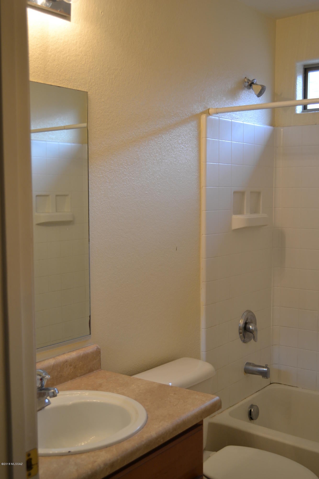 Tres Pueblos - Residential Lease