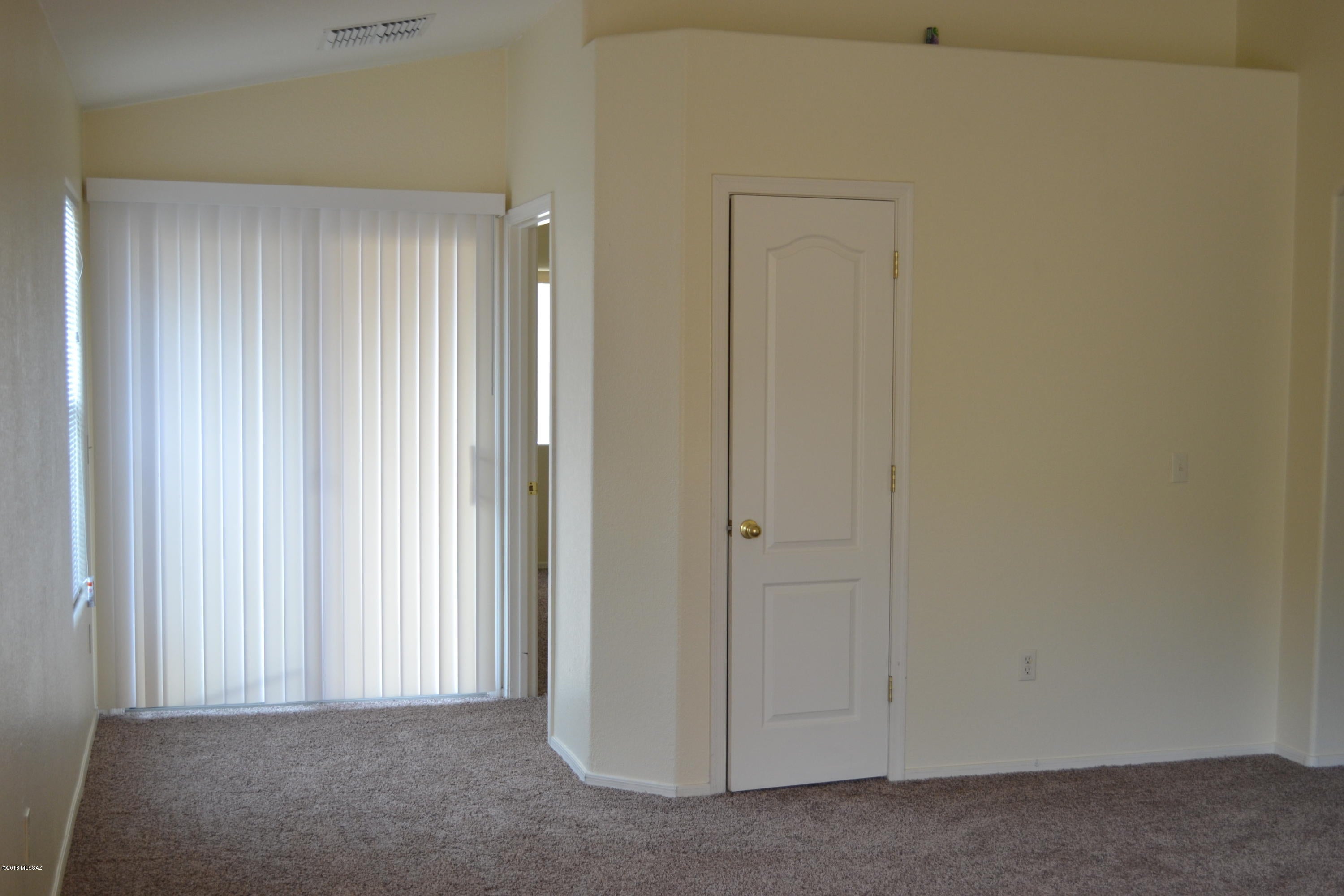 Tres Pueblos - Residential Lease
