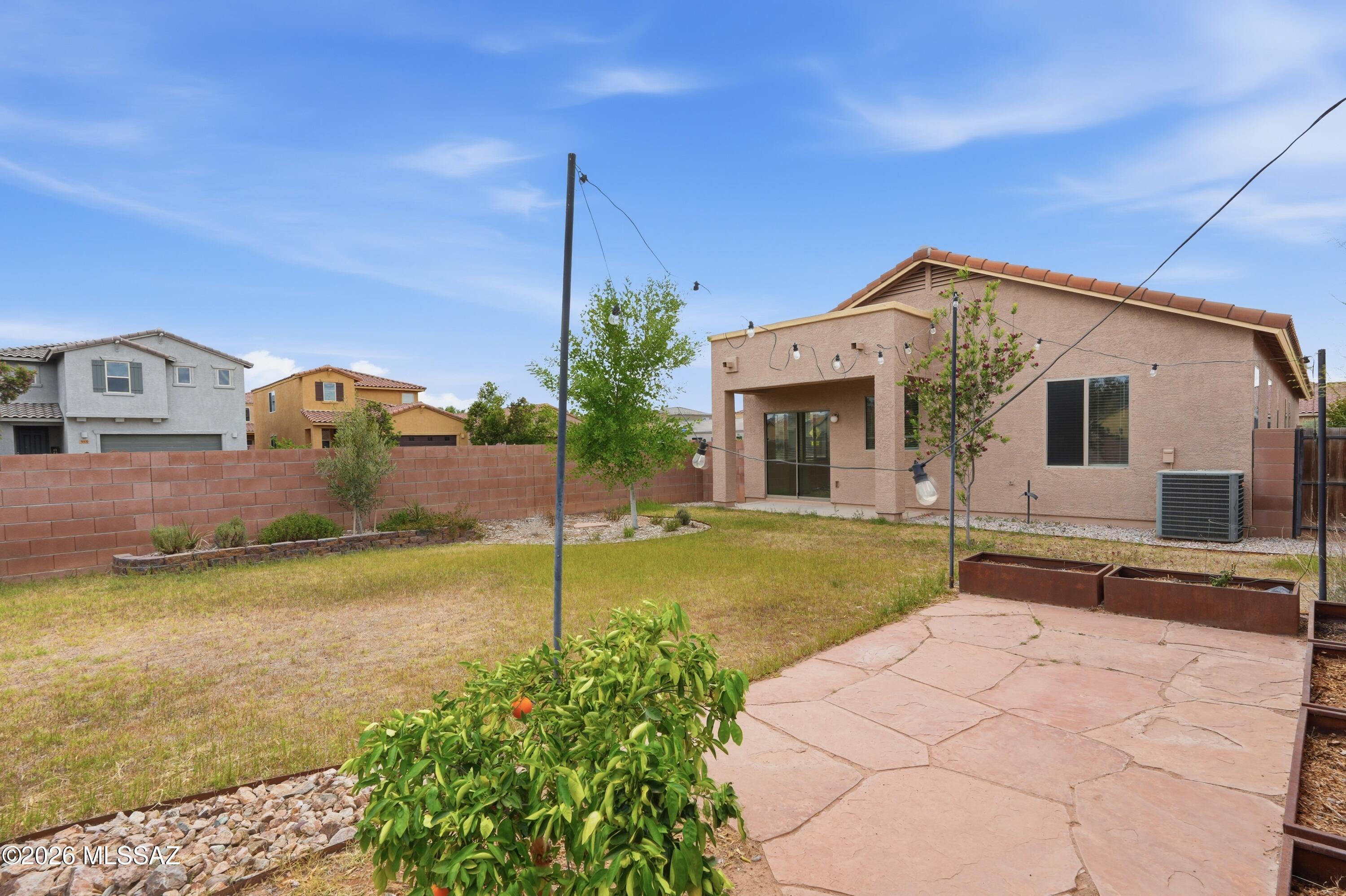 Madera Highlands Villages 1-10 & 15 - Residential Lease