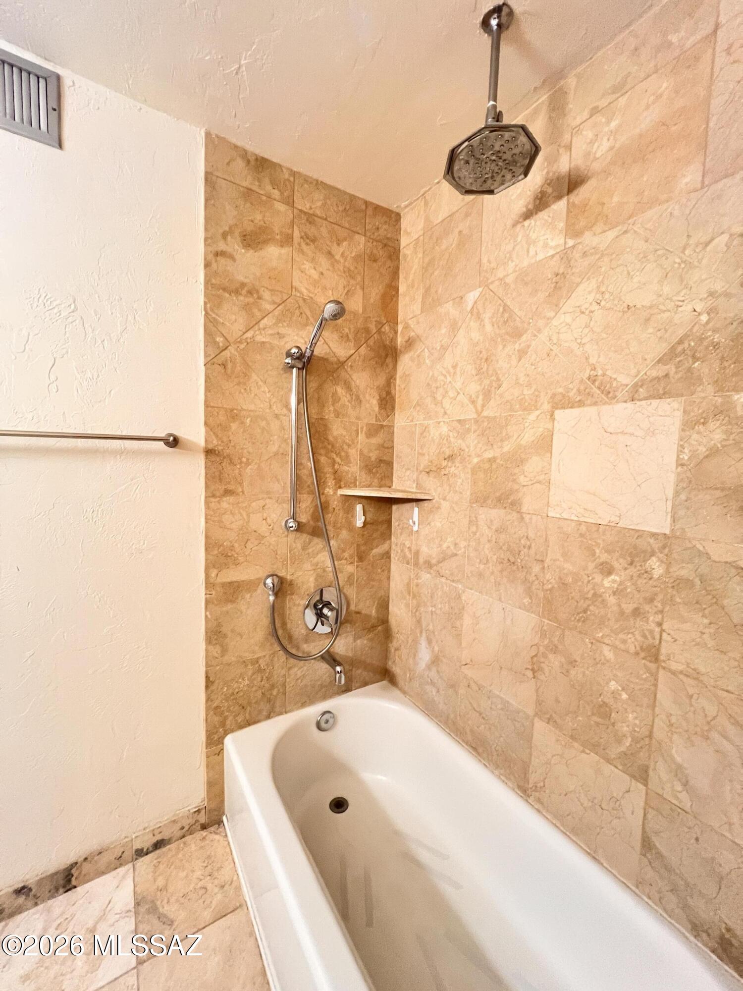 Dakotah Hills Condominium - Residential Lease