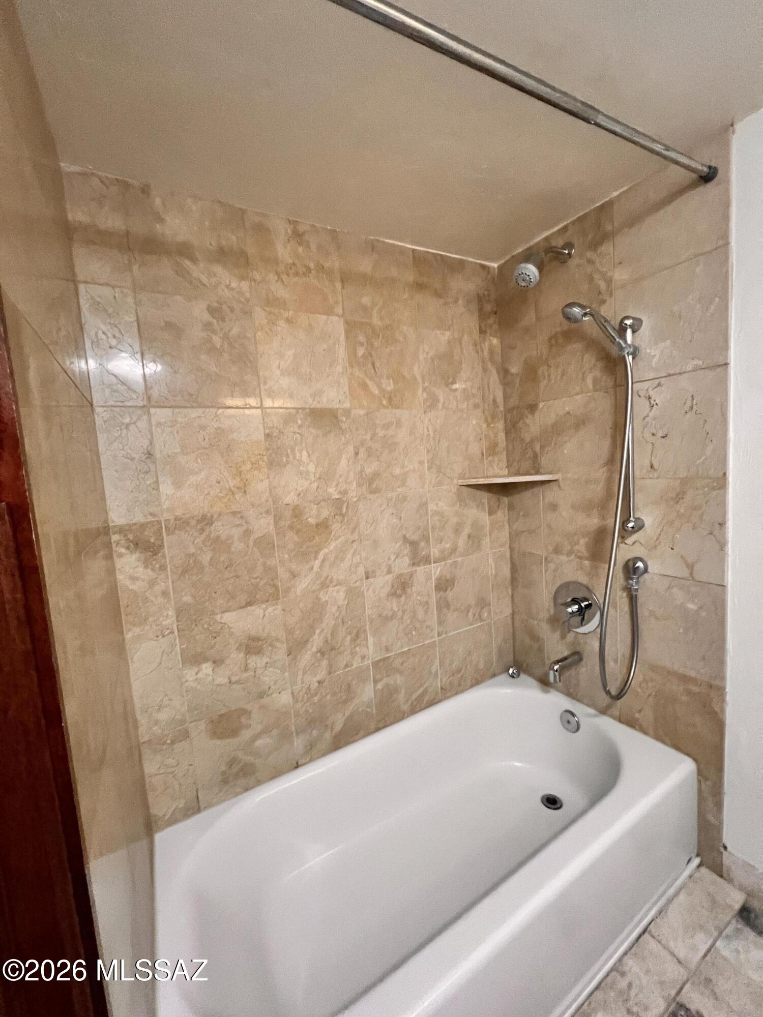 Dakotah Hills Condominium - Residential Lease