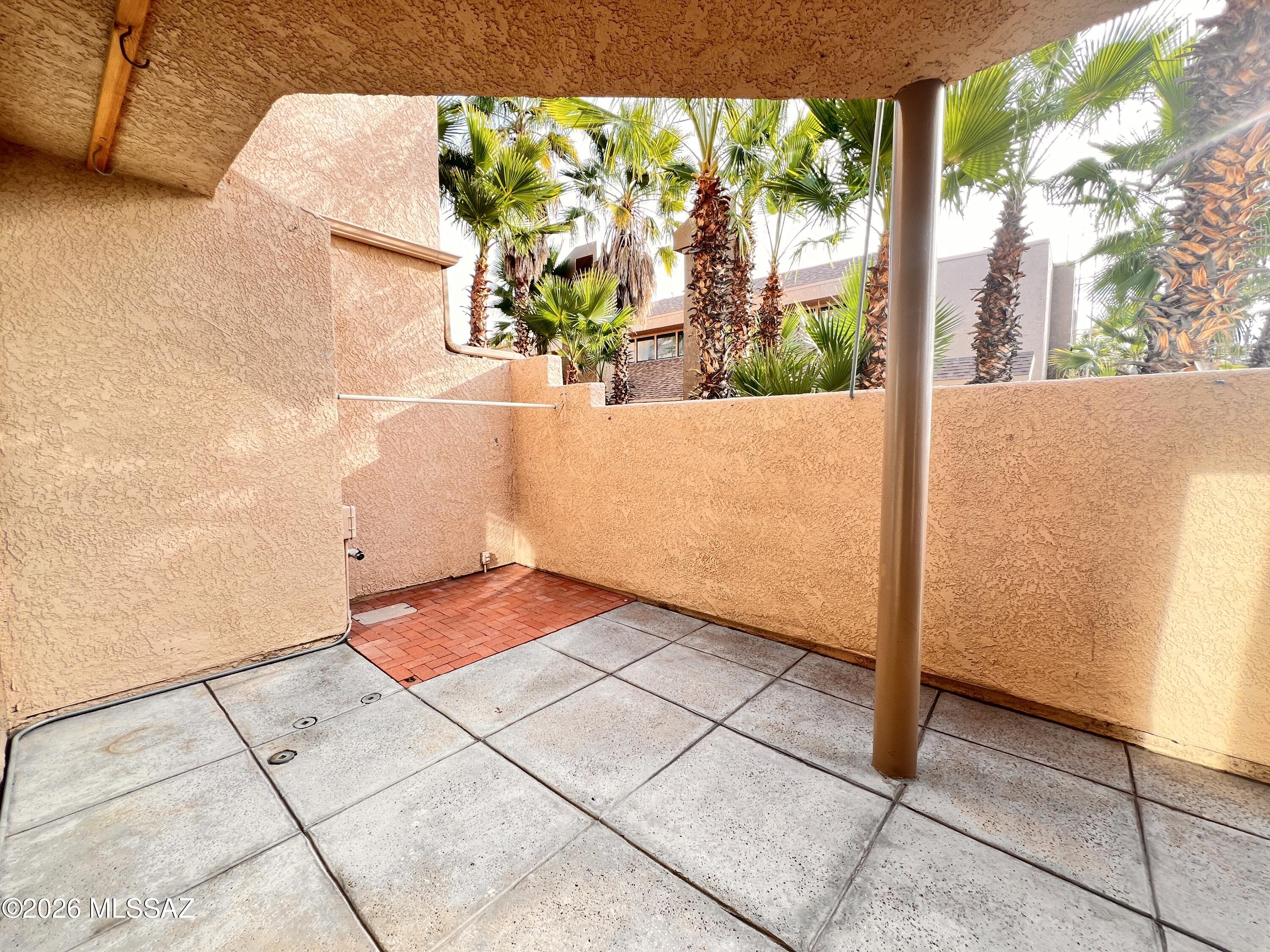 Dakotah Hills Condominium - Residential Lease