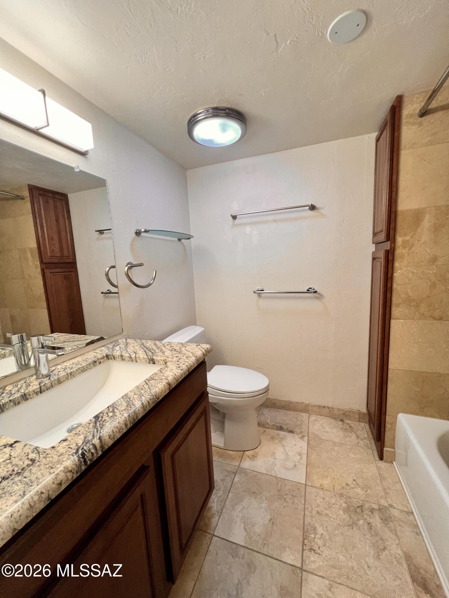 Dakotah Hills Condominium - Residential Lease