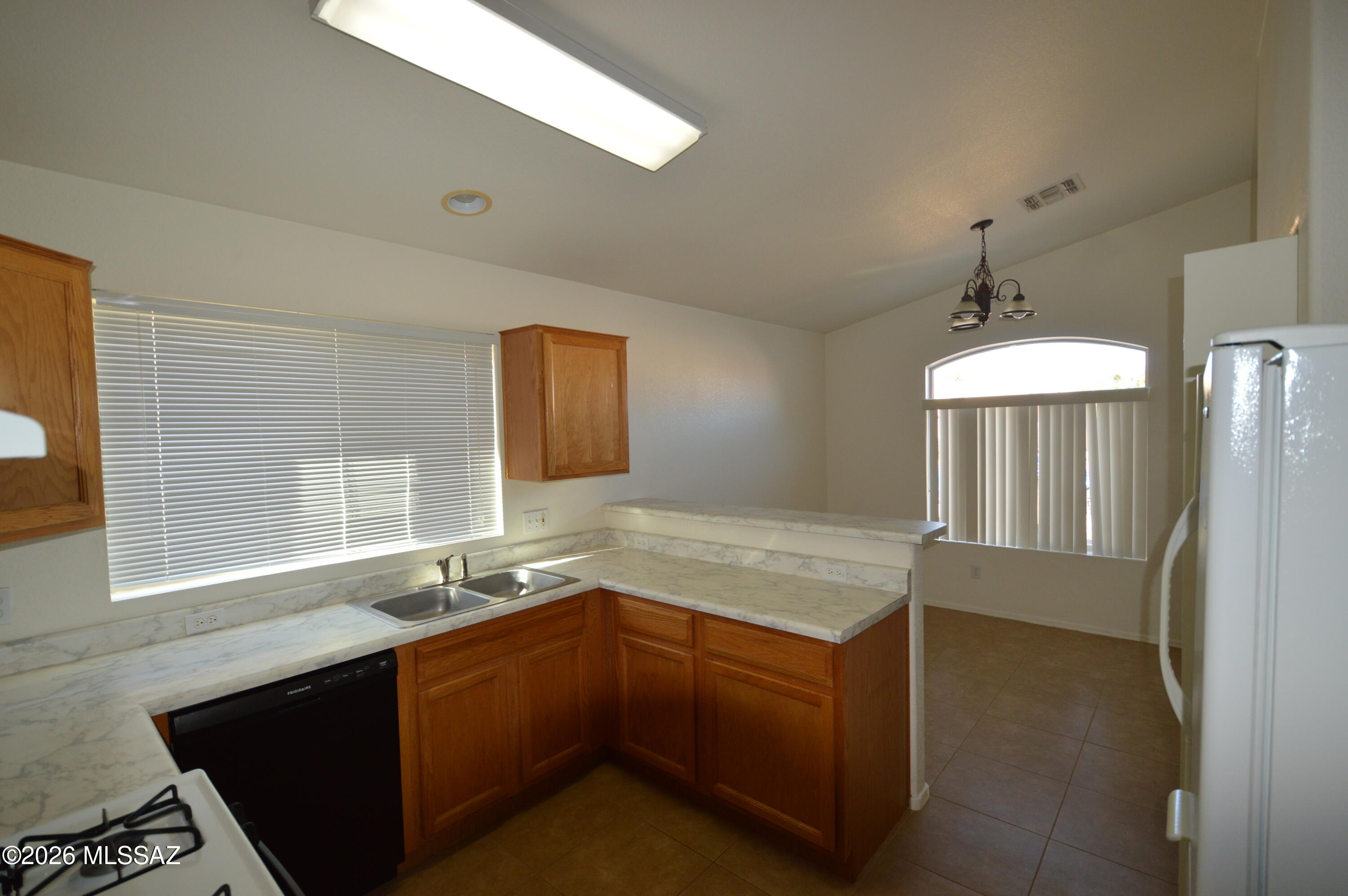 Continental Ranch Copper Moon (1-144) - Residential Lease