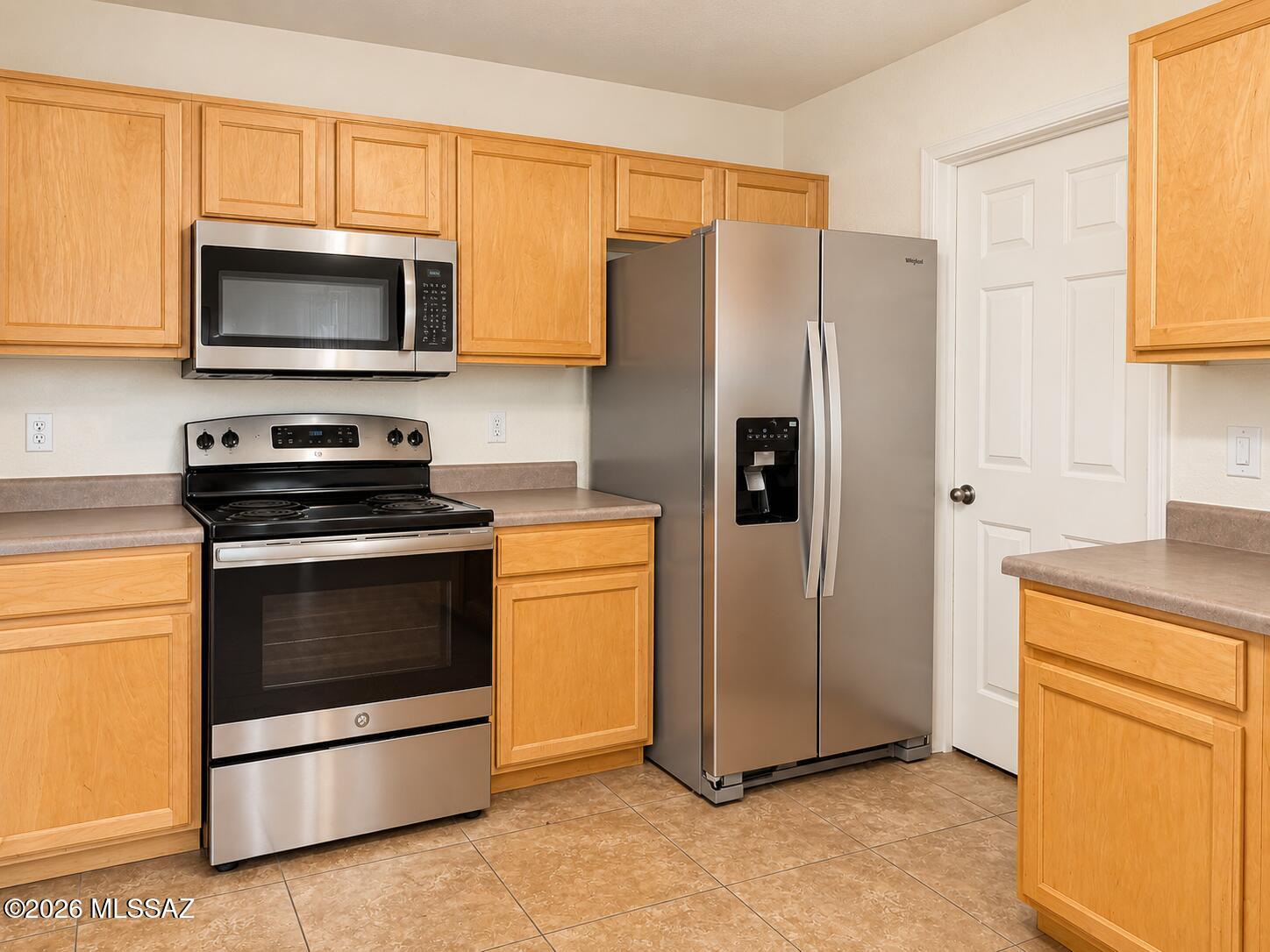 Rancho Del Lago (1-100) - Residential Lease