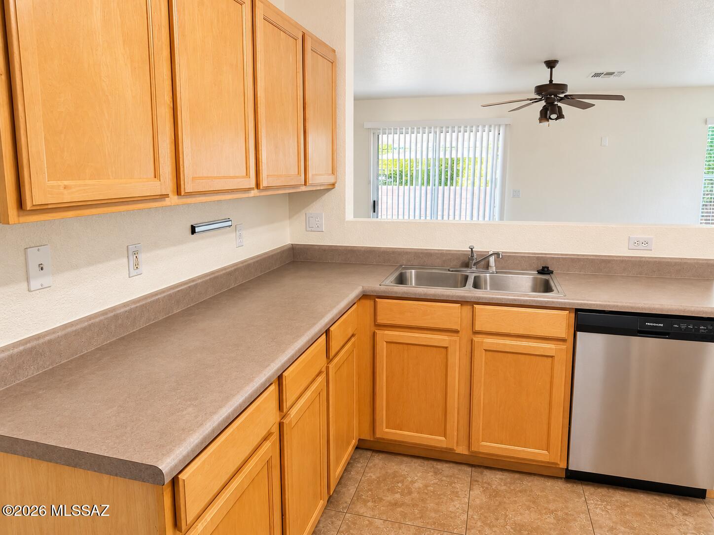 Rancho Del Lago (1-100) - Residential Lease