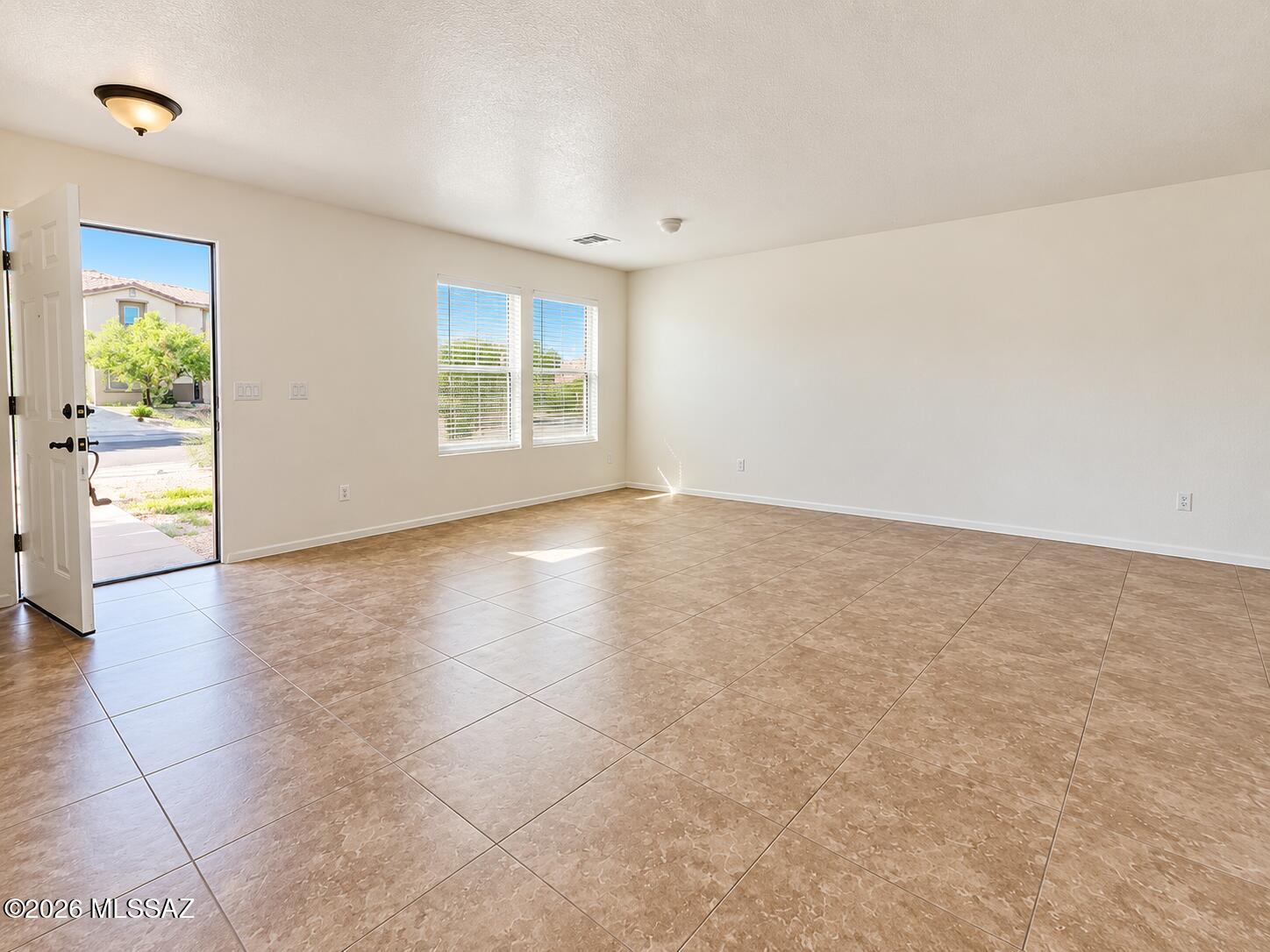 Rancho Del Lago (1-100) - Residential Lease