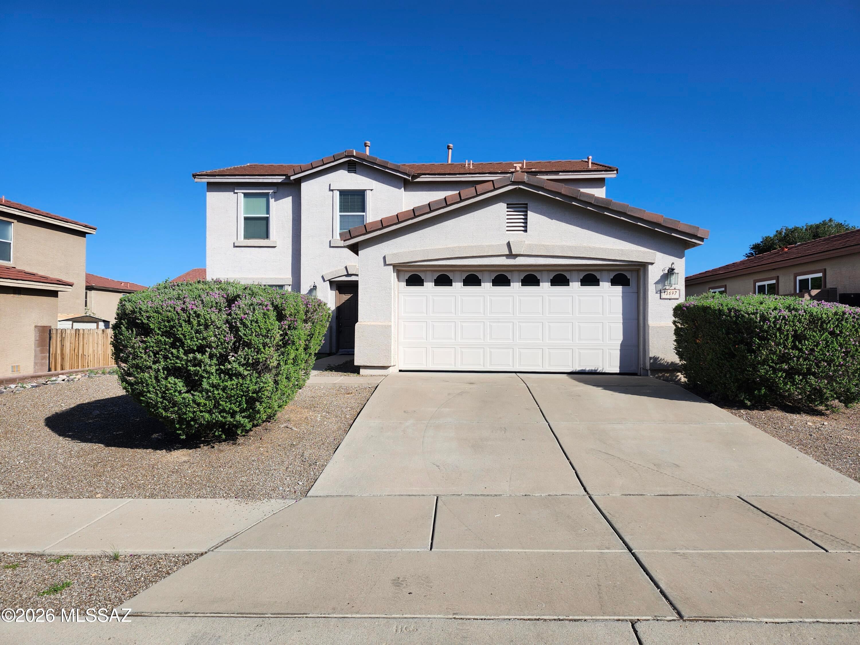 Rancho Del Lago (1-100) - Residential Lease