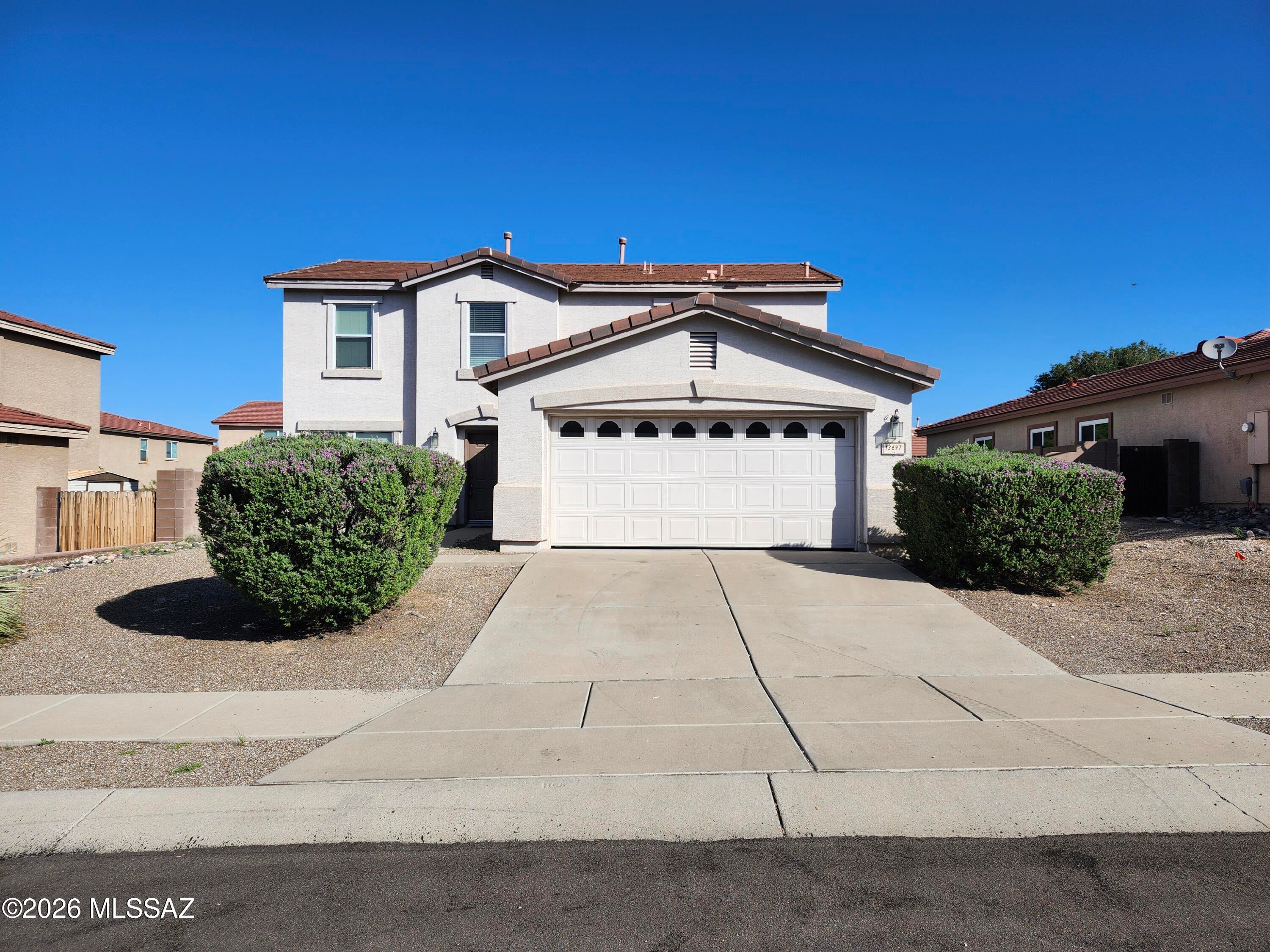 Rancho Del Lago (1-100) - Residential Lease