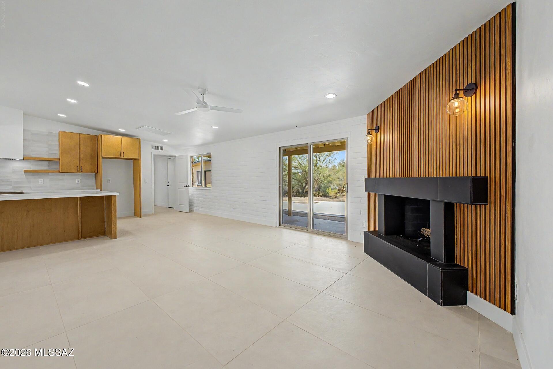Sunset Manor(1-92) - Residential