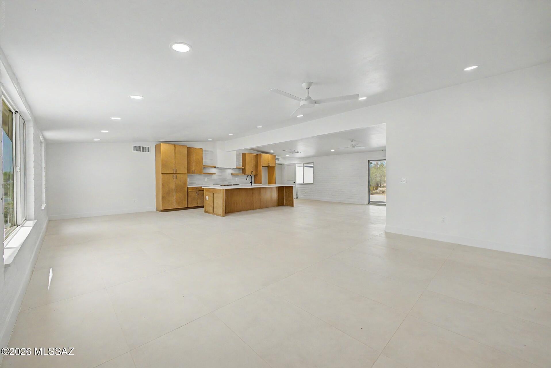Sunset Manor(1-92) - Residential