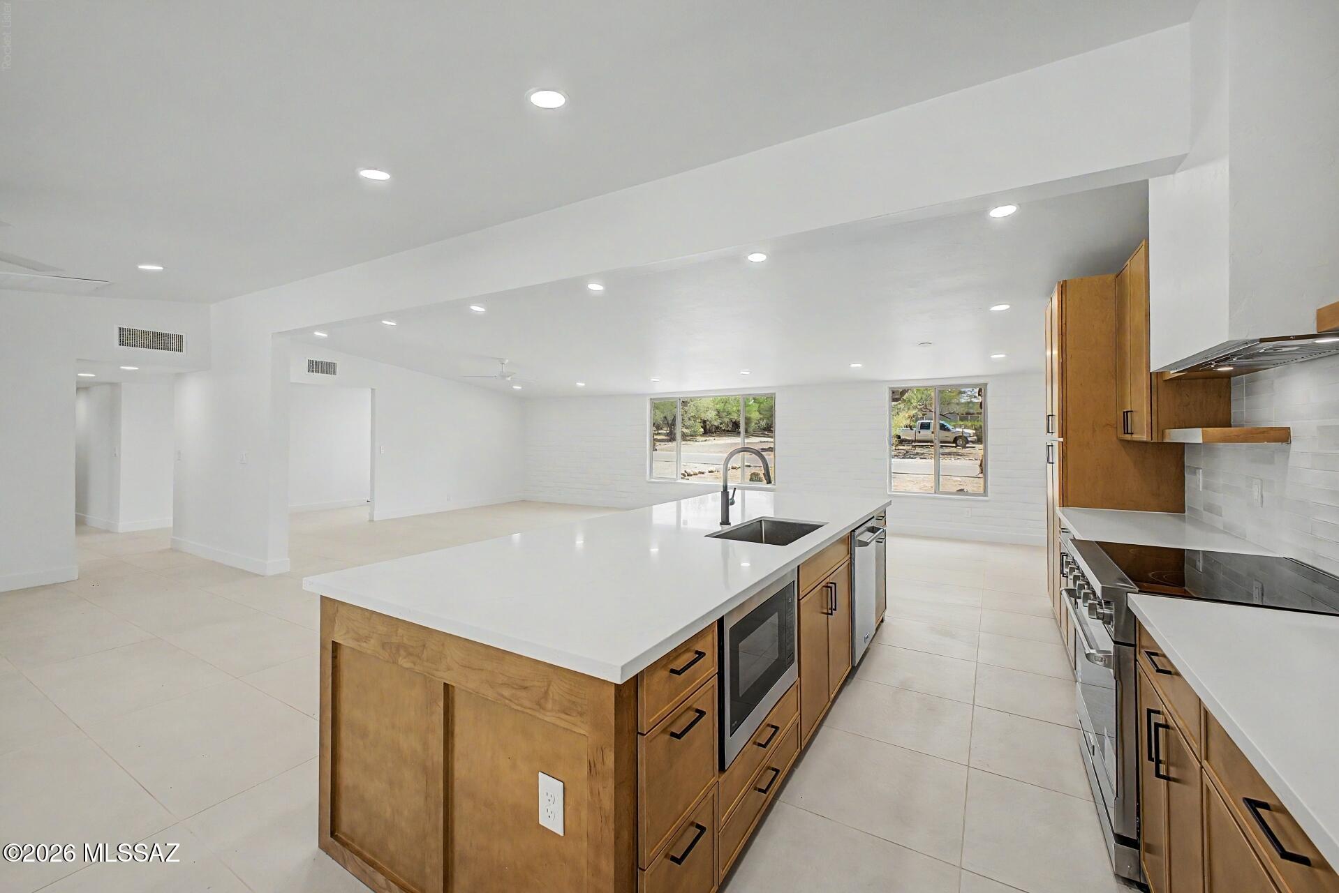 Sunset Manor(1-92) - Residential