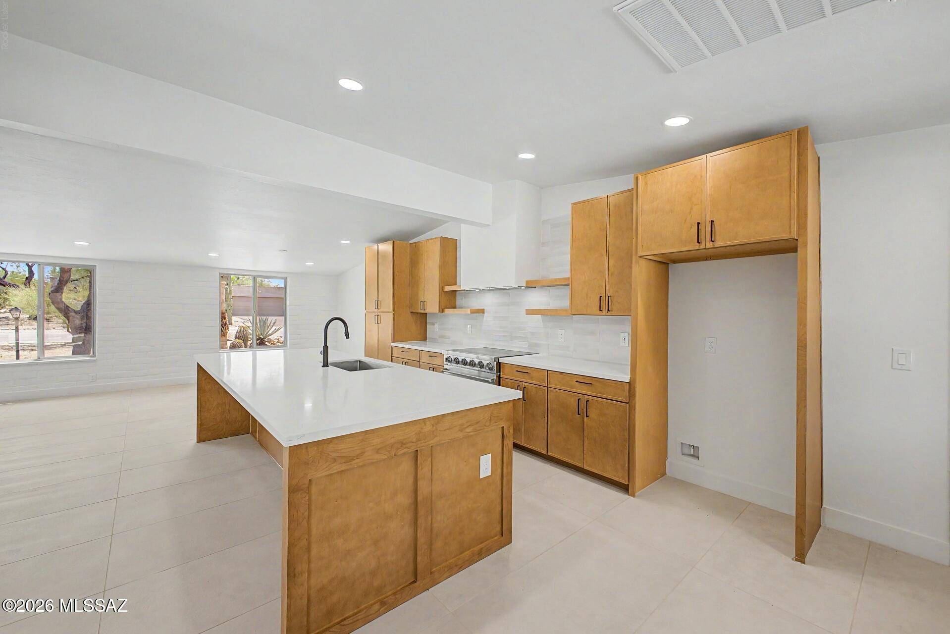 Sunset Manor(1-92) - Residential