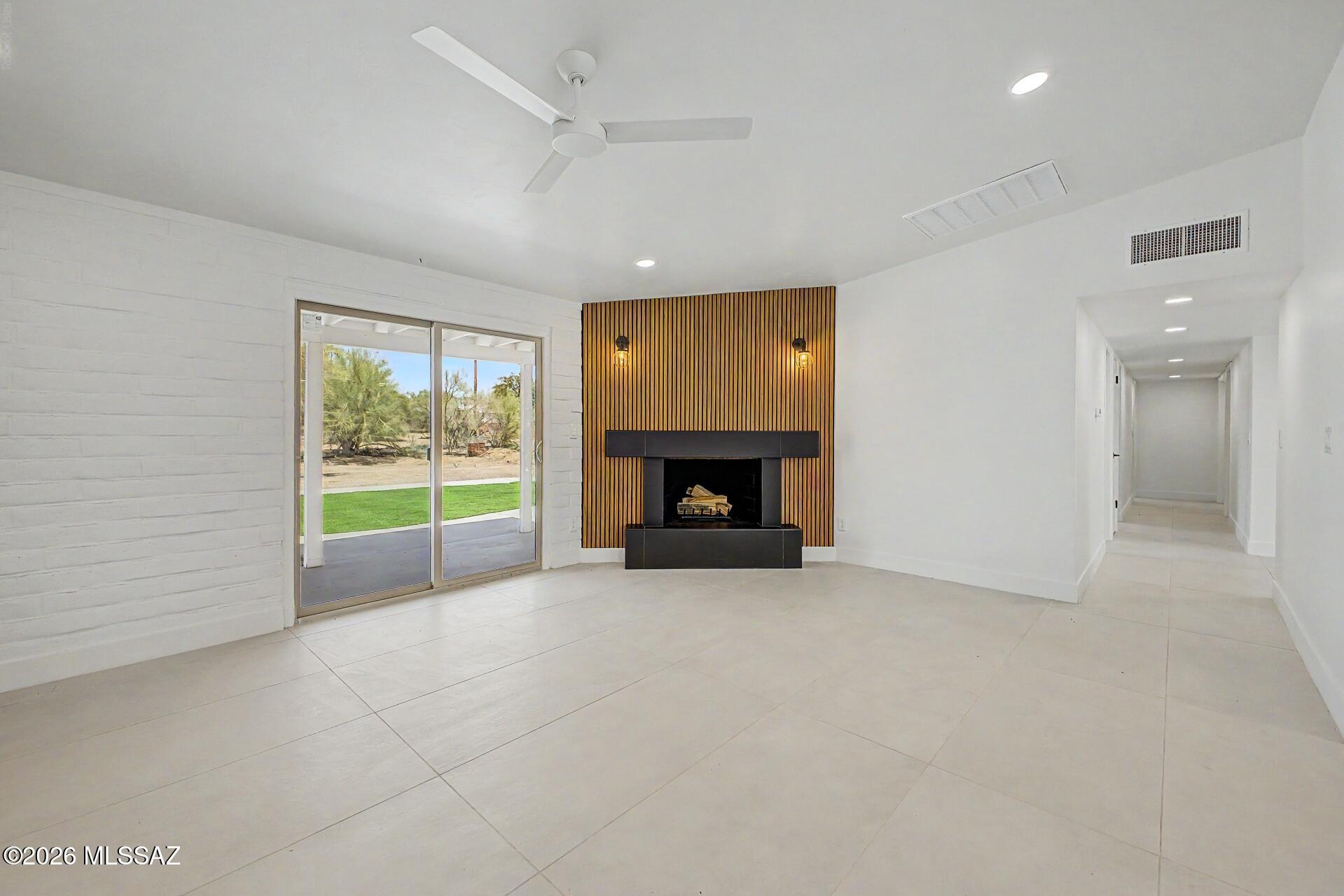 Sunset Manor(1-92) - Residential