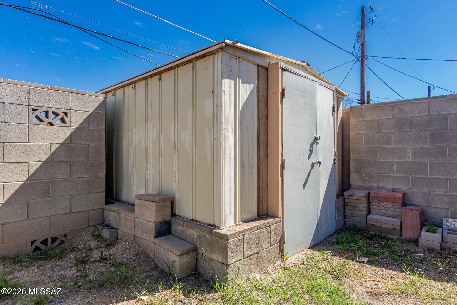 Pueblo Gardens - Residential