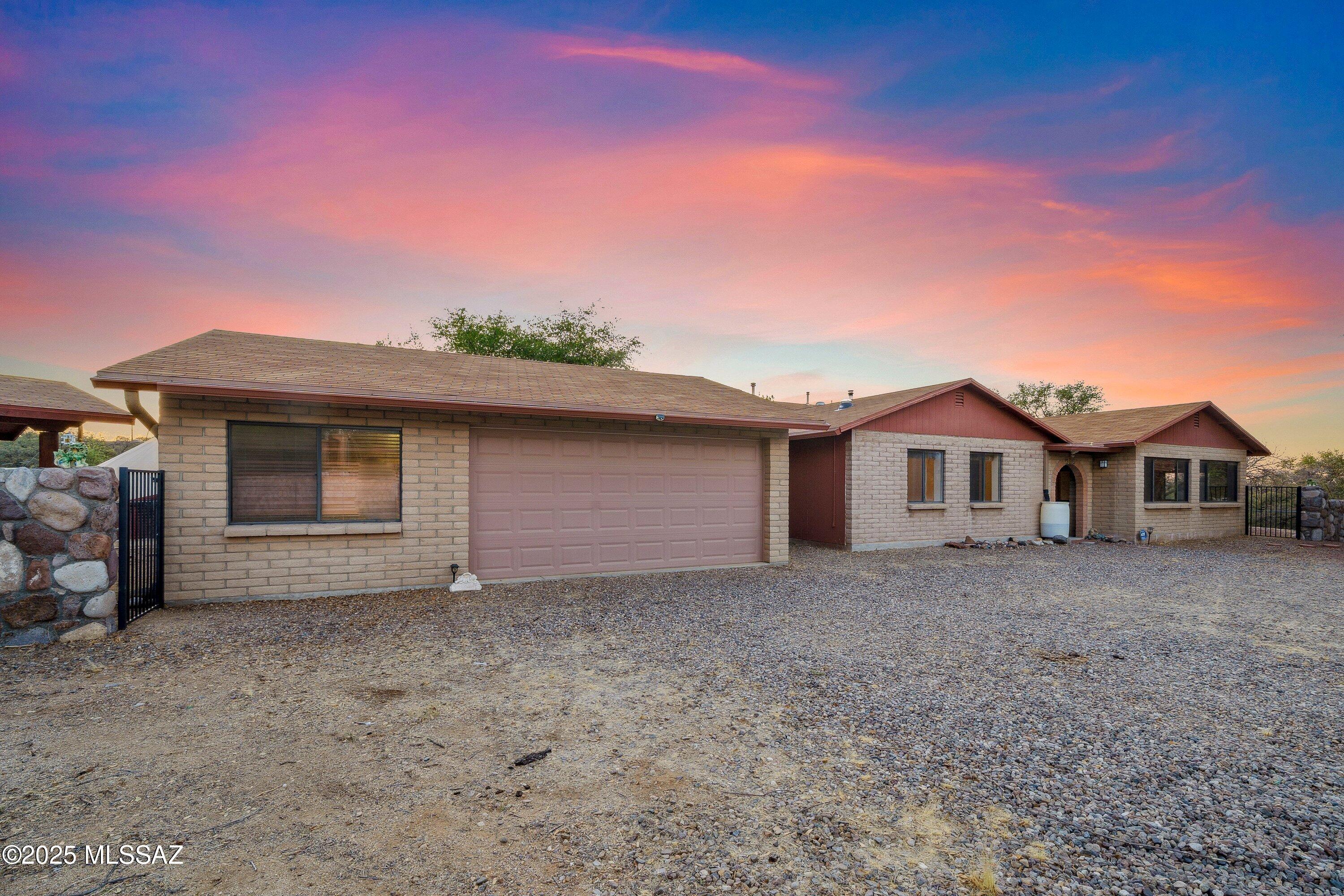 Oak Hills 01 - Residential