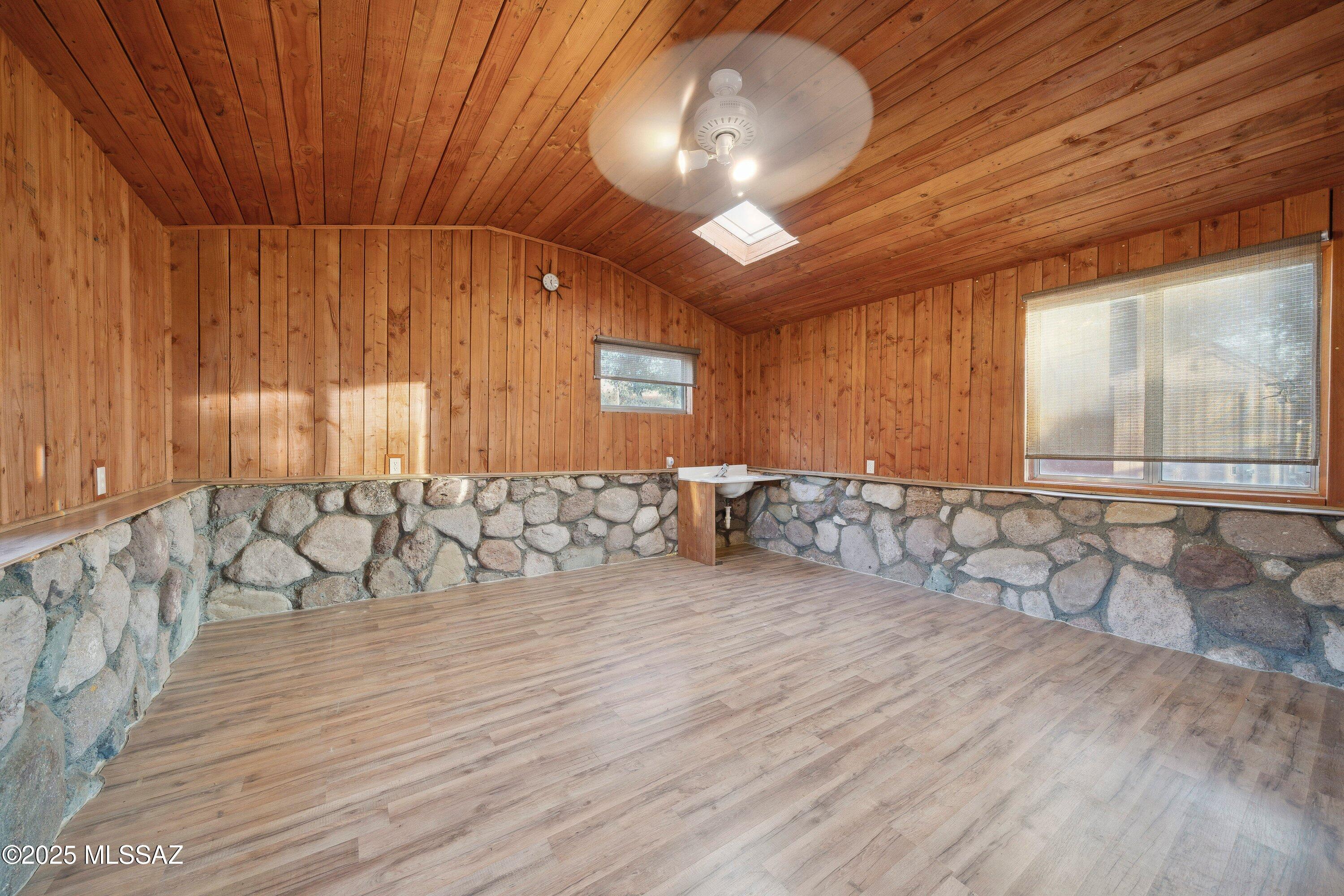Oak Hills 01 - Residential