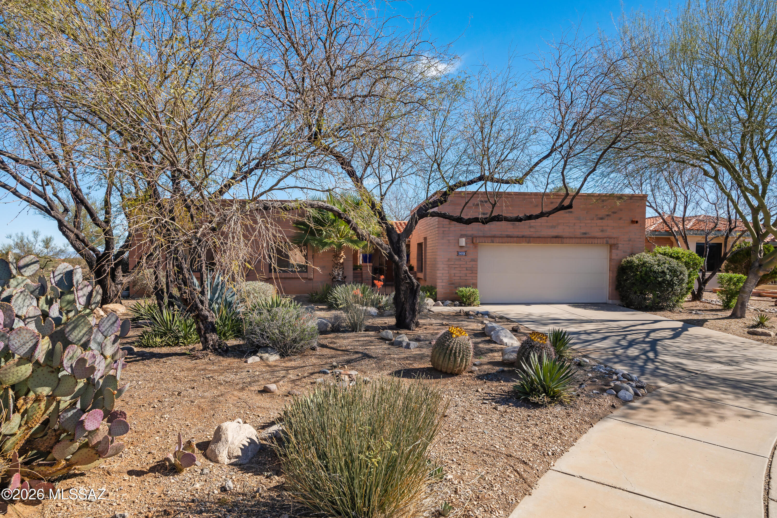 San Ignacio Vistas (1-223) - Residential