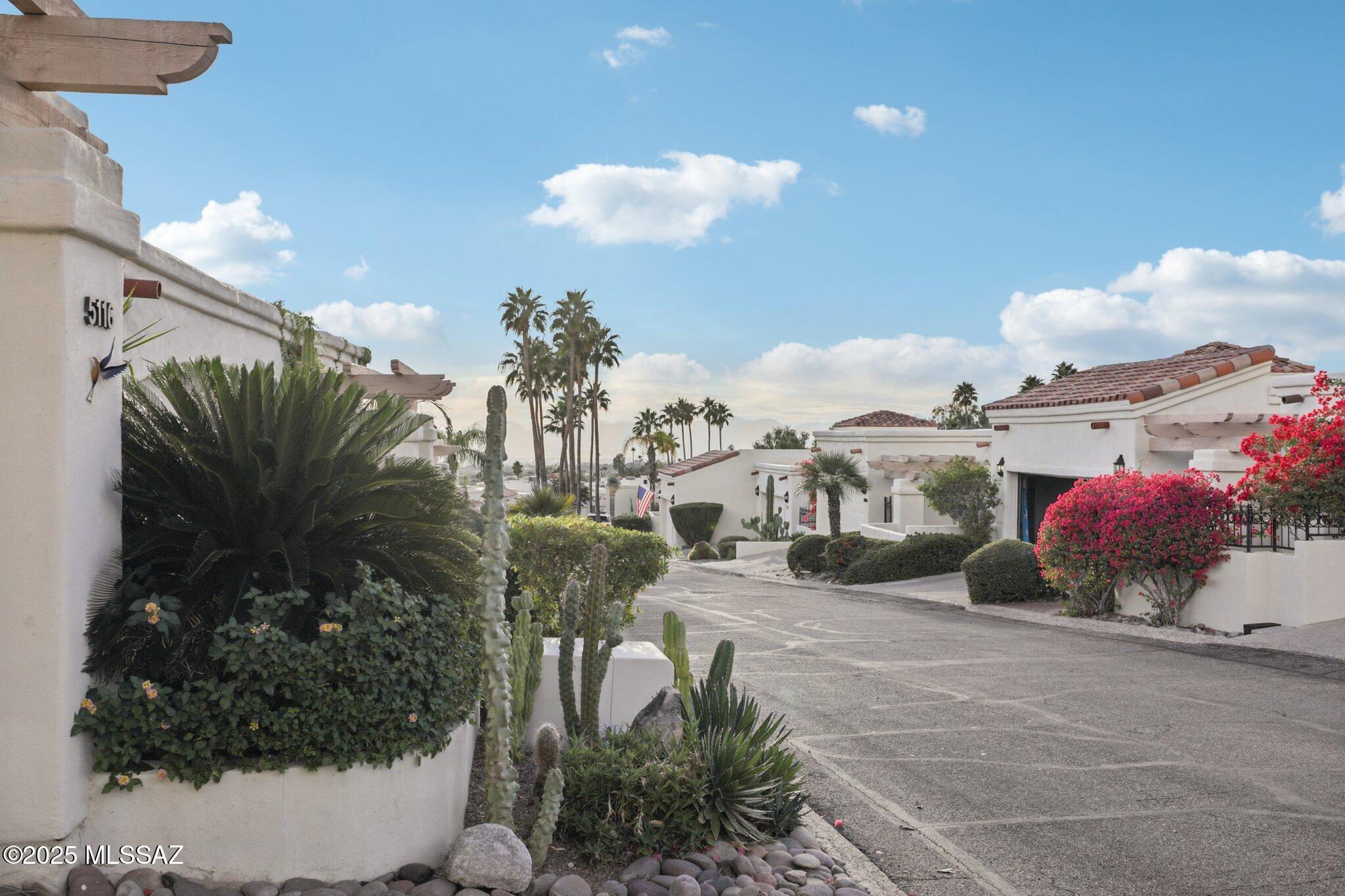 El Diamante II (1-40) - Residential