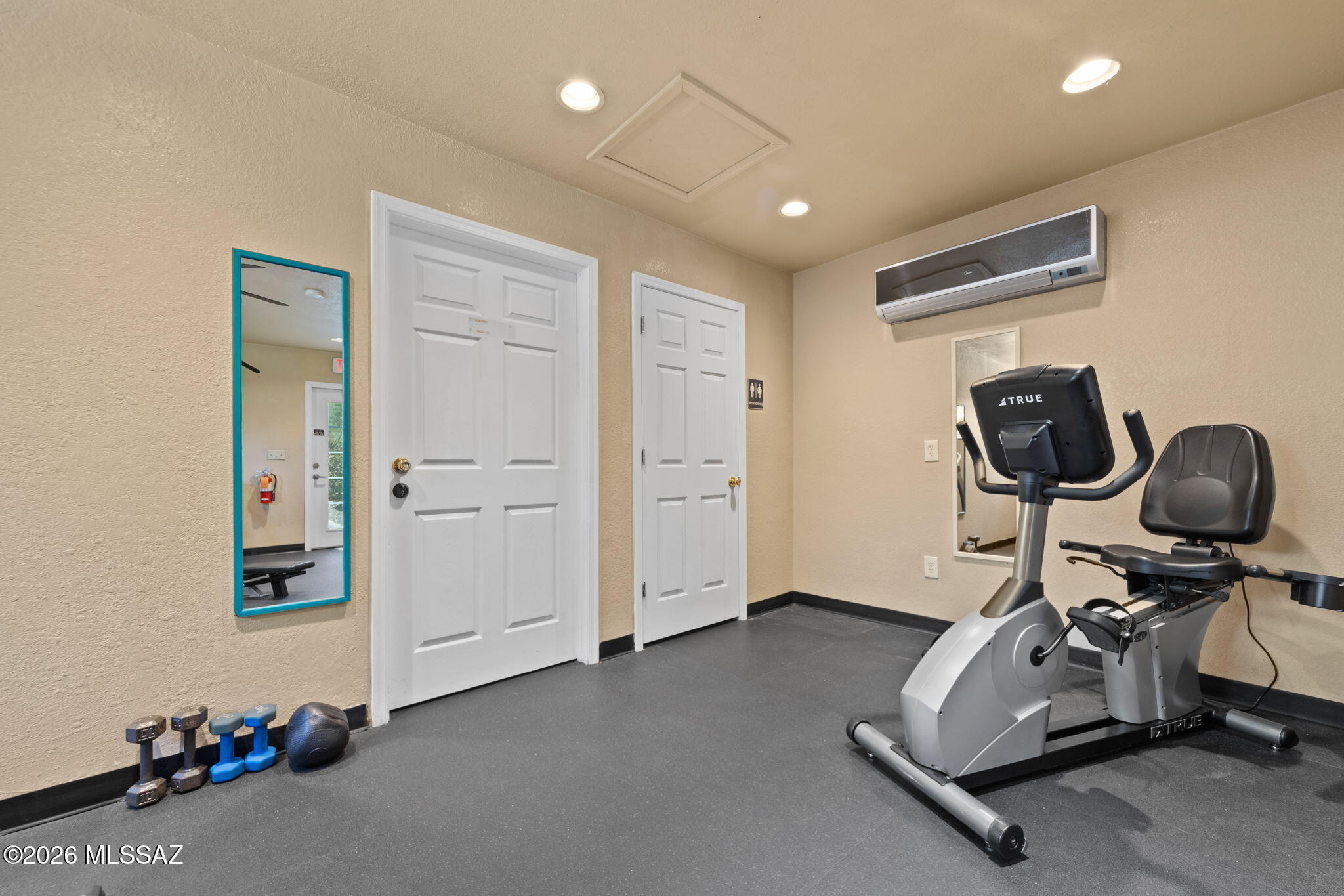 Villas at Sabino Canyon Condominiums - Residential