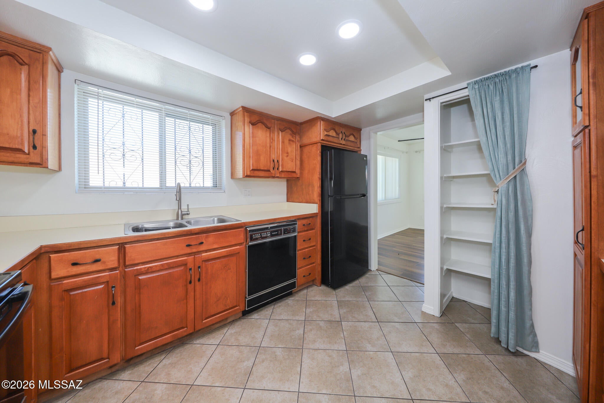 Rolling Hills Villas NO. 2 - Residential Lease
