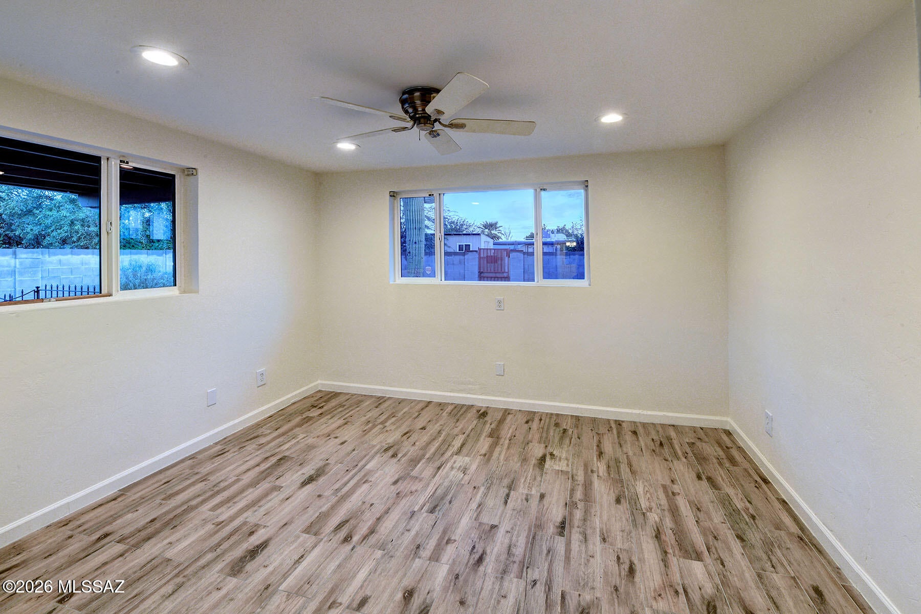 Country Club Manor - Residential