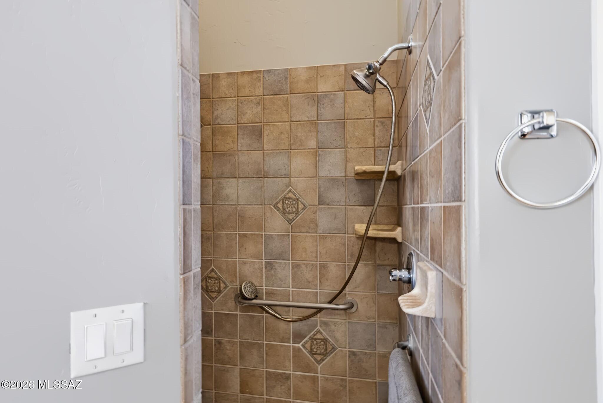 Trails Head At Barrio De Tubac - Residential