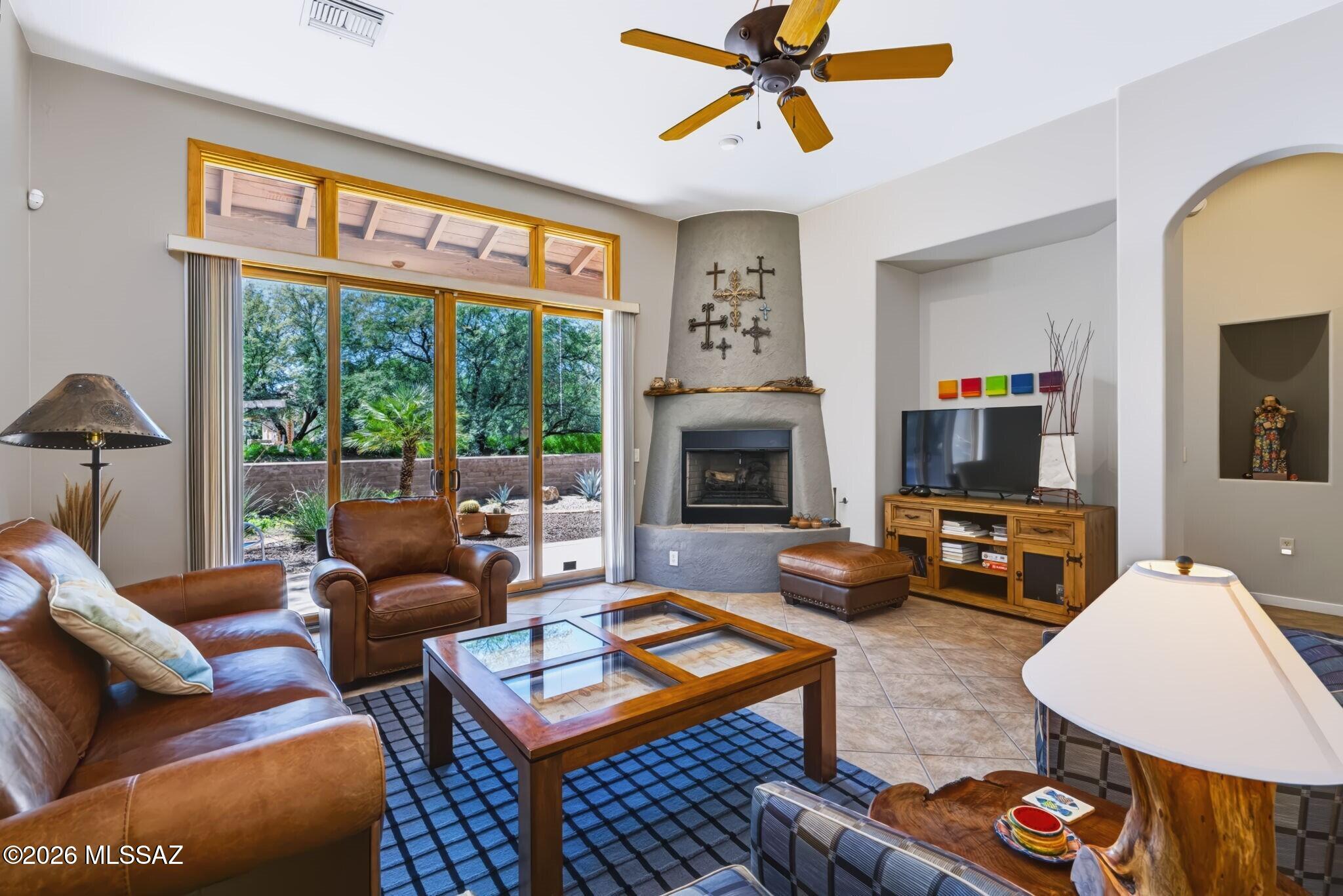 Trails Head At Barrio De Tubac - Residential