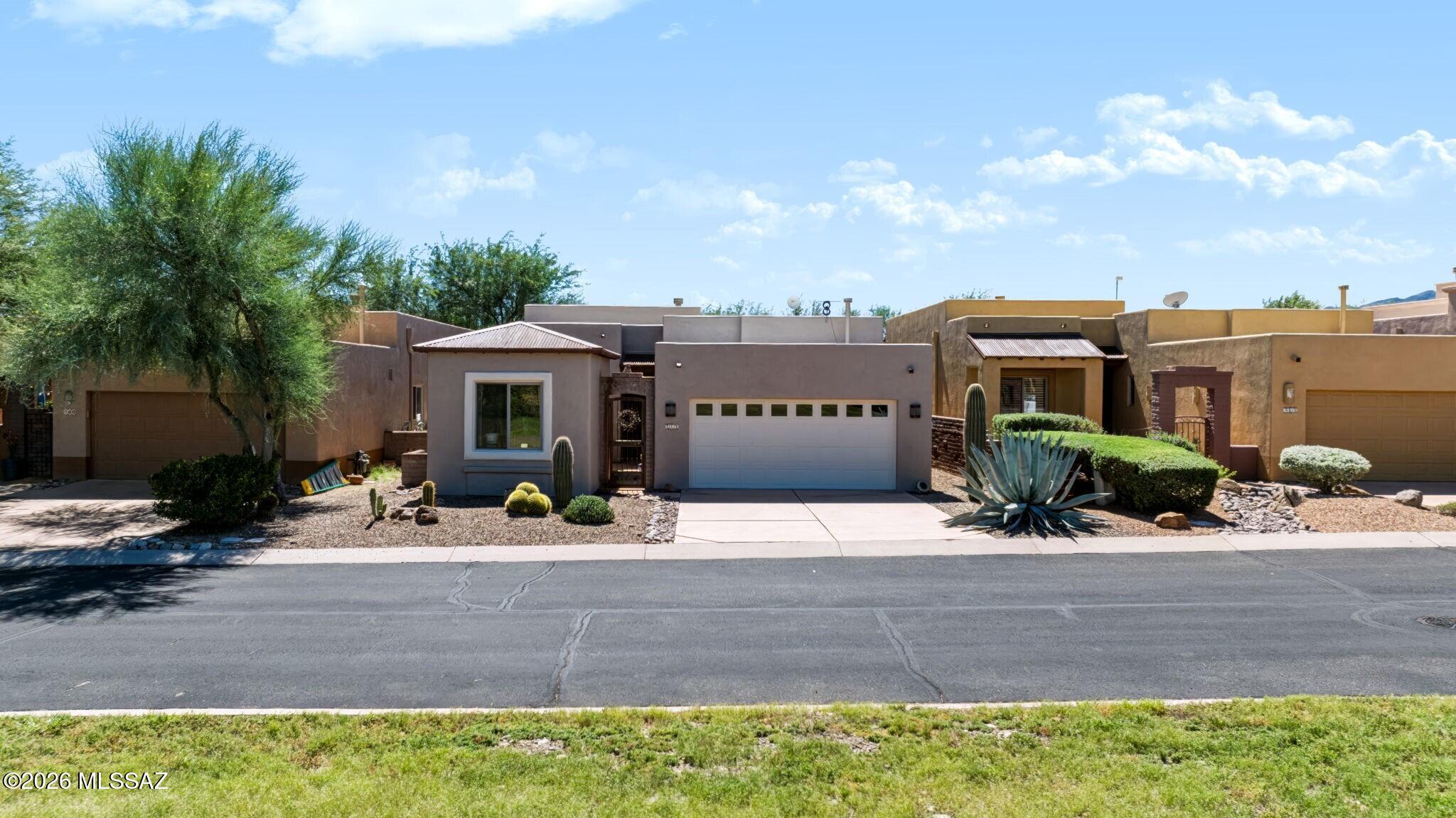 Trails Head At Barrio De Tubac - Residential