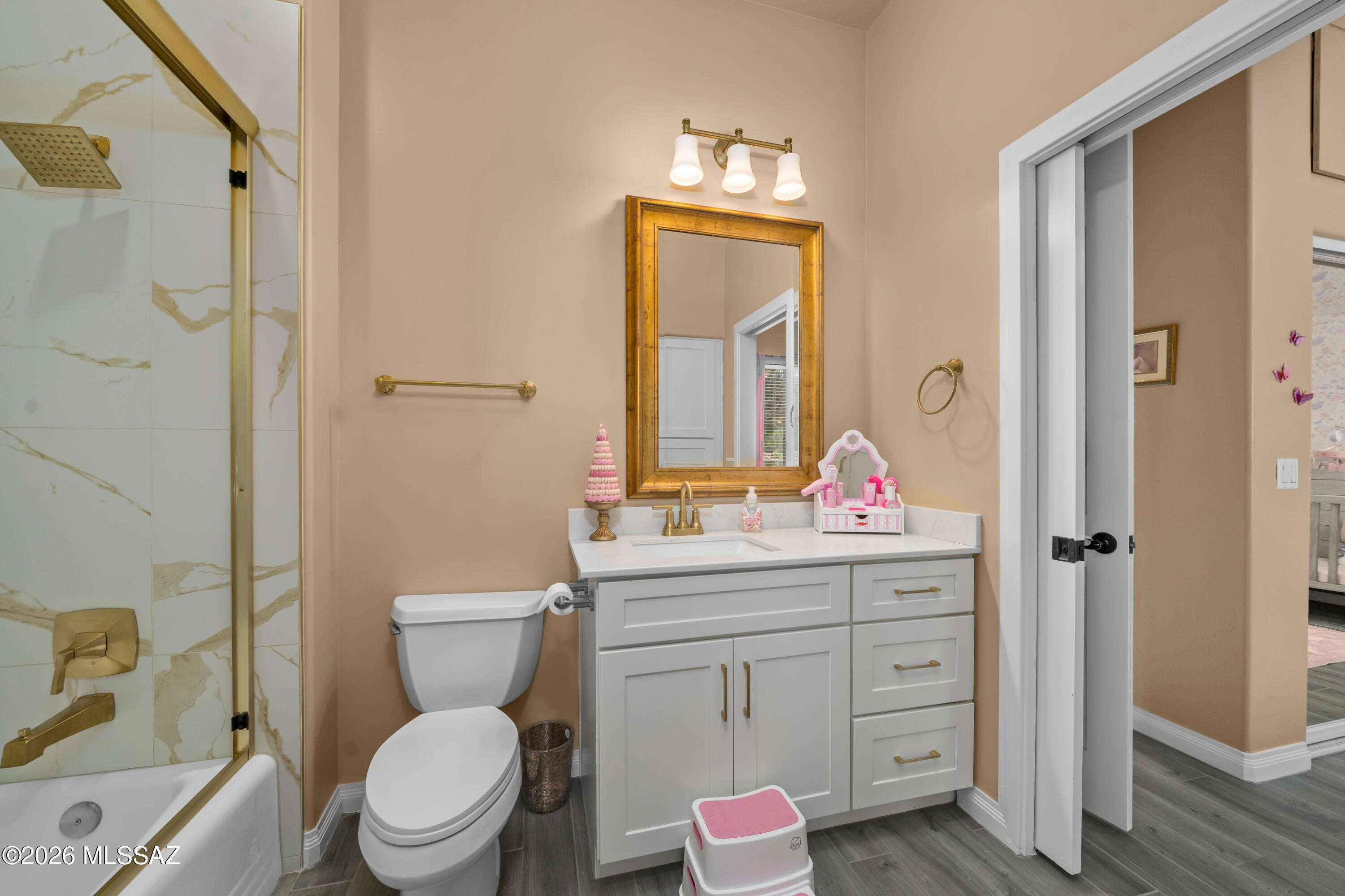 Canada Hills Est Phase ll (42-130) - Residential