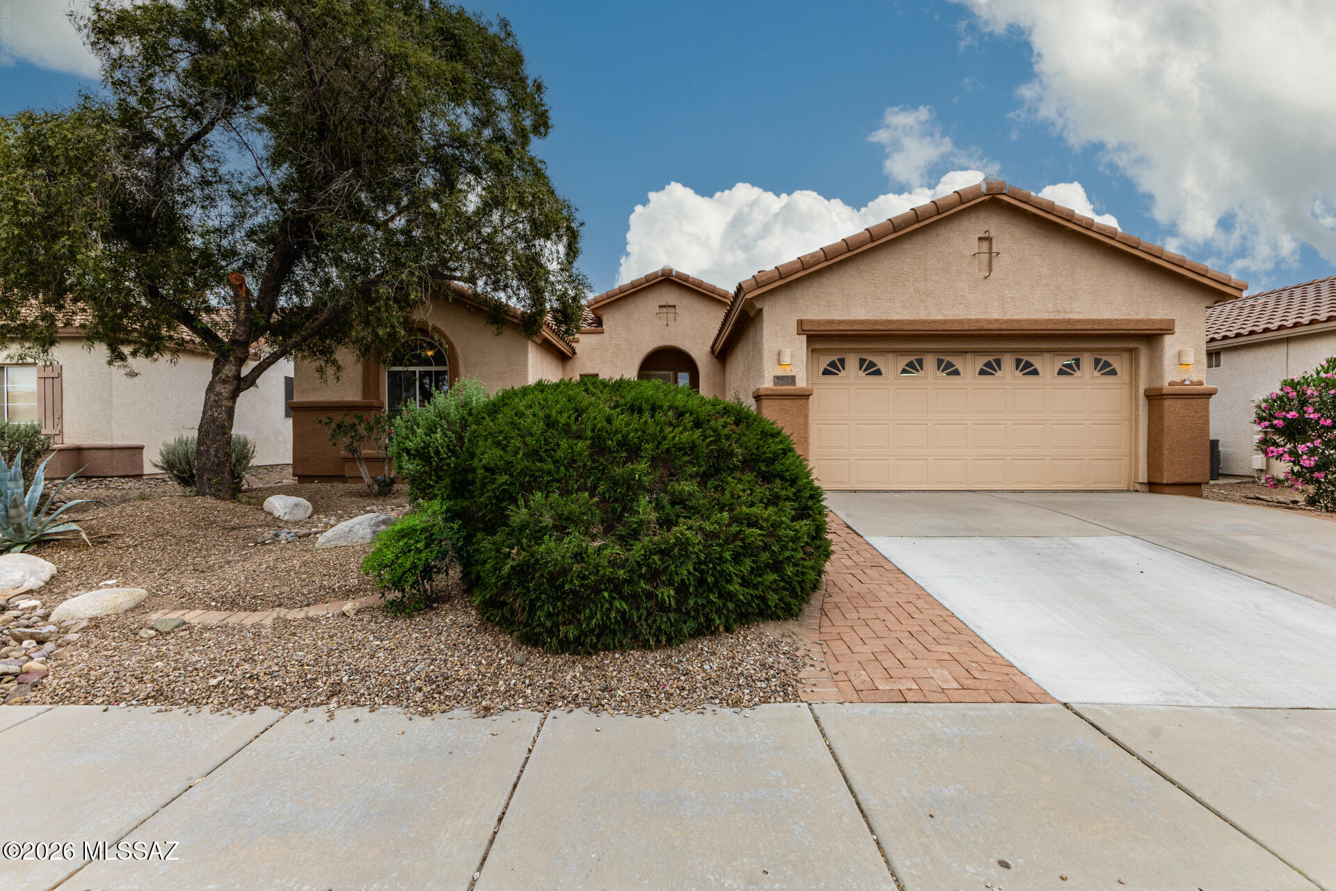 Sunflower 55+ at Continental Ranch! Beautifully maintained 2 bedroom, 2 bath home with a den, owned solar, and screened in patio designed for comfortable Arizona living. The bright open floor plan features spacious living areas and a functional kitchen with abundant cabinetry and generous counter space that flows into the dining and living areas. A versatile den offers flexible space for an office, reading room, or hobby area. The primary suite includes a walk-in closet and spa-like bathroom designed for relaxation. The screened patio creates the perfect place to enjoy Arizona mornings and evenings. Residents enjoy access to Sunflower amenities including a clubhouse, fitness center, pool, spa, walking paths, and nearby Continental Ranch golf. Furnishings available on separate bill of Sale