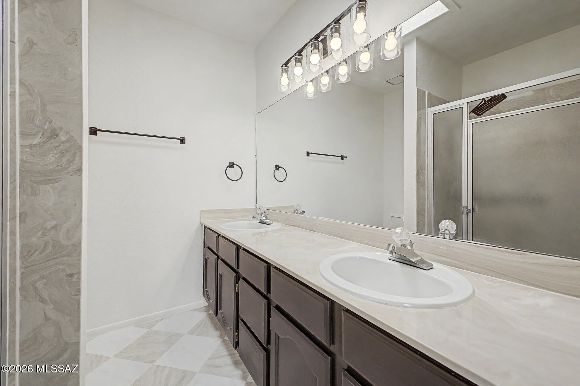 Samprese Estates (1-119) - Residential Lease